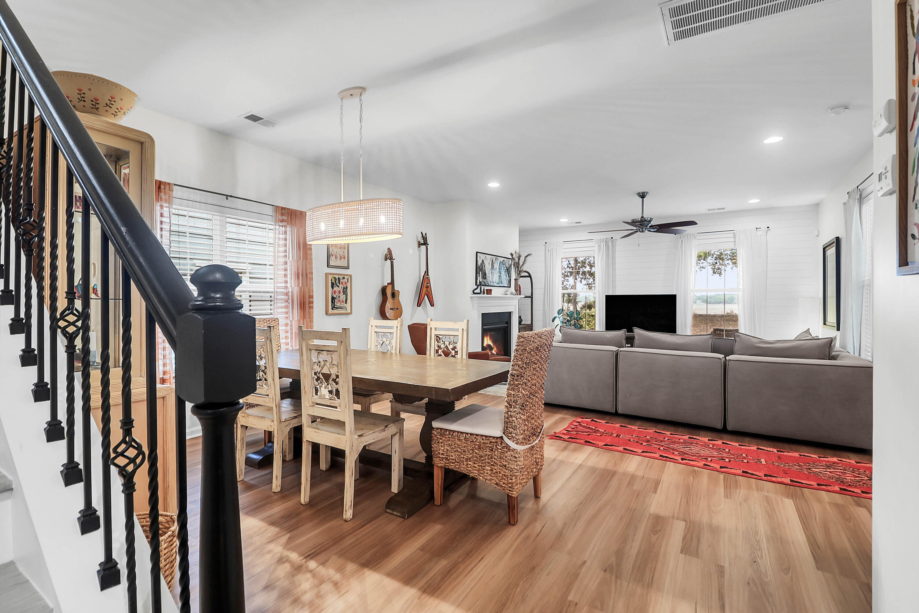 3166 Riverine View