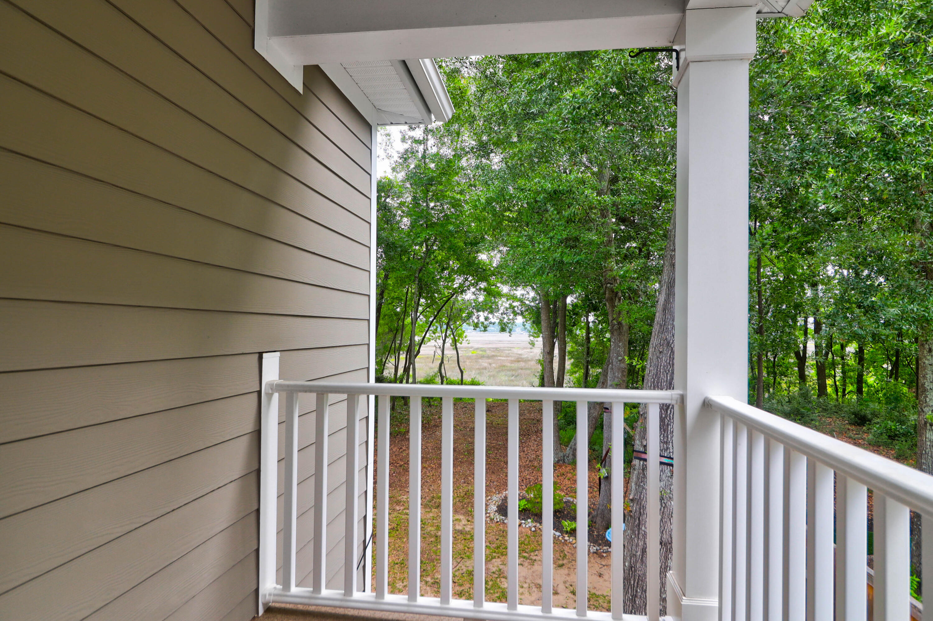 3166 Riverine View