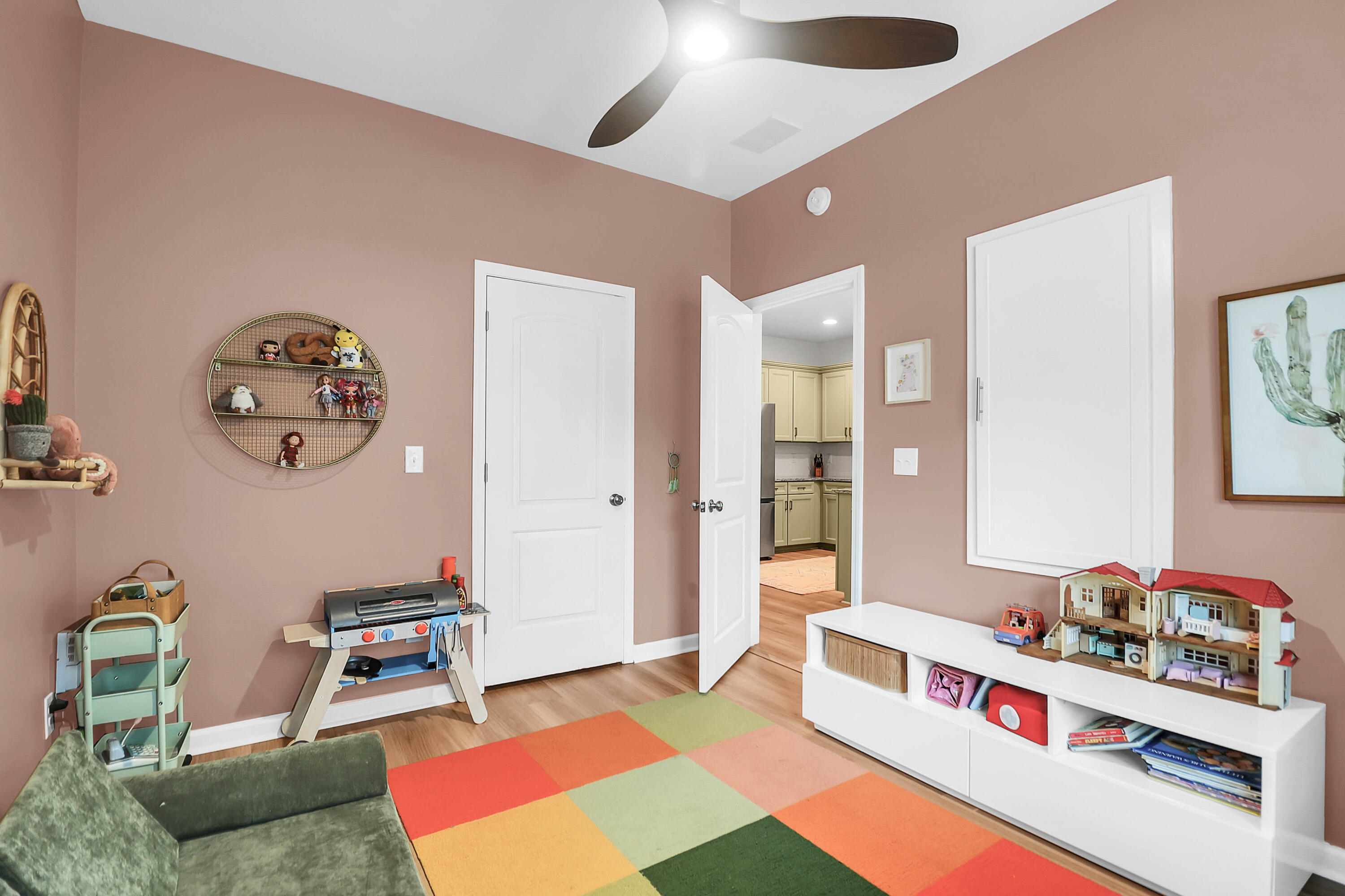 3166 Riverine View