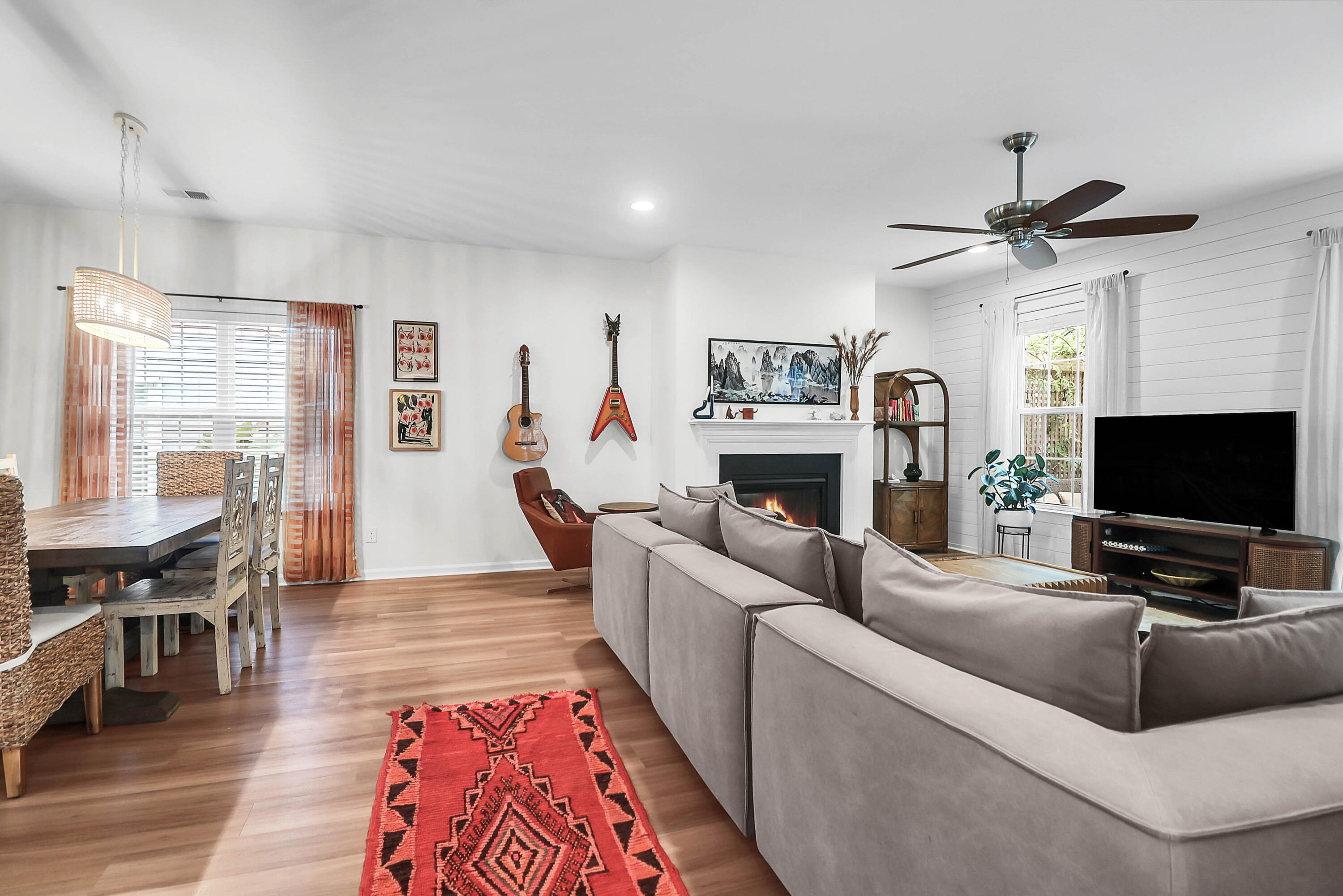 3166 Riverine View