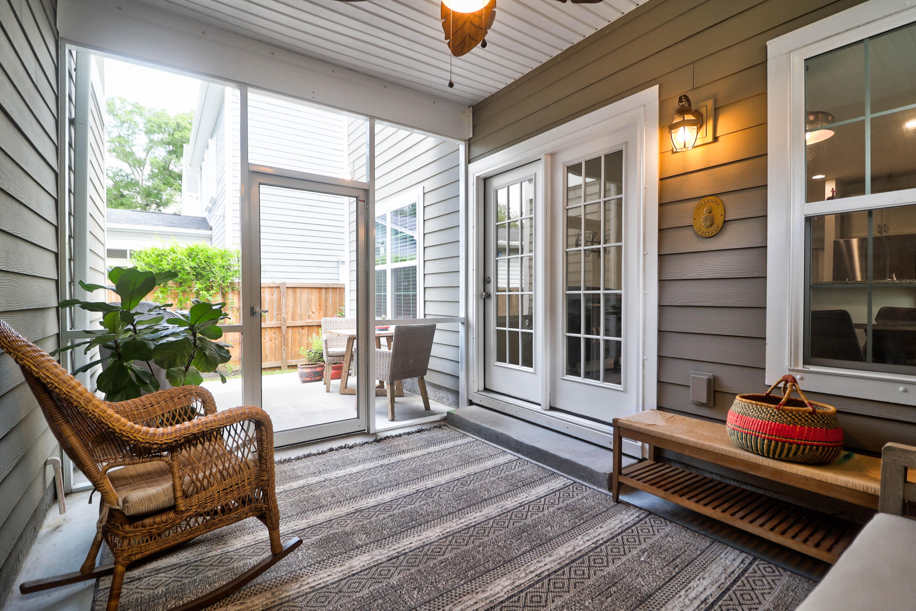 3166 Riverine View