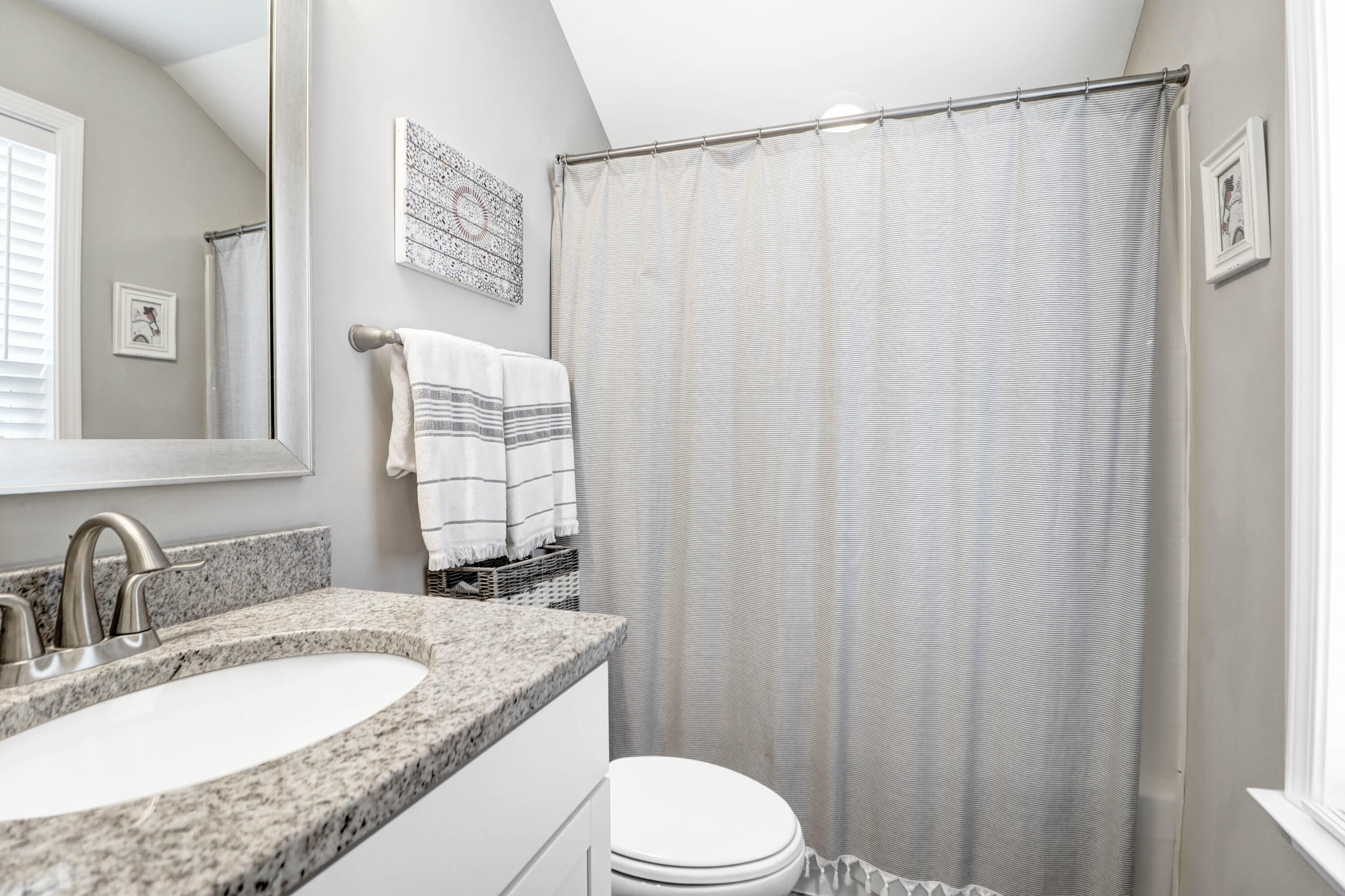 3166 Riverine View