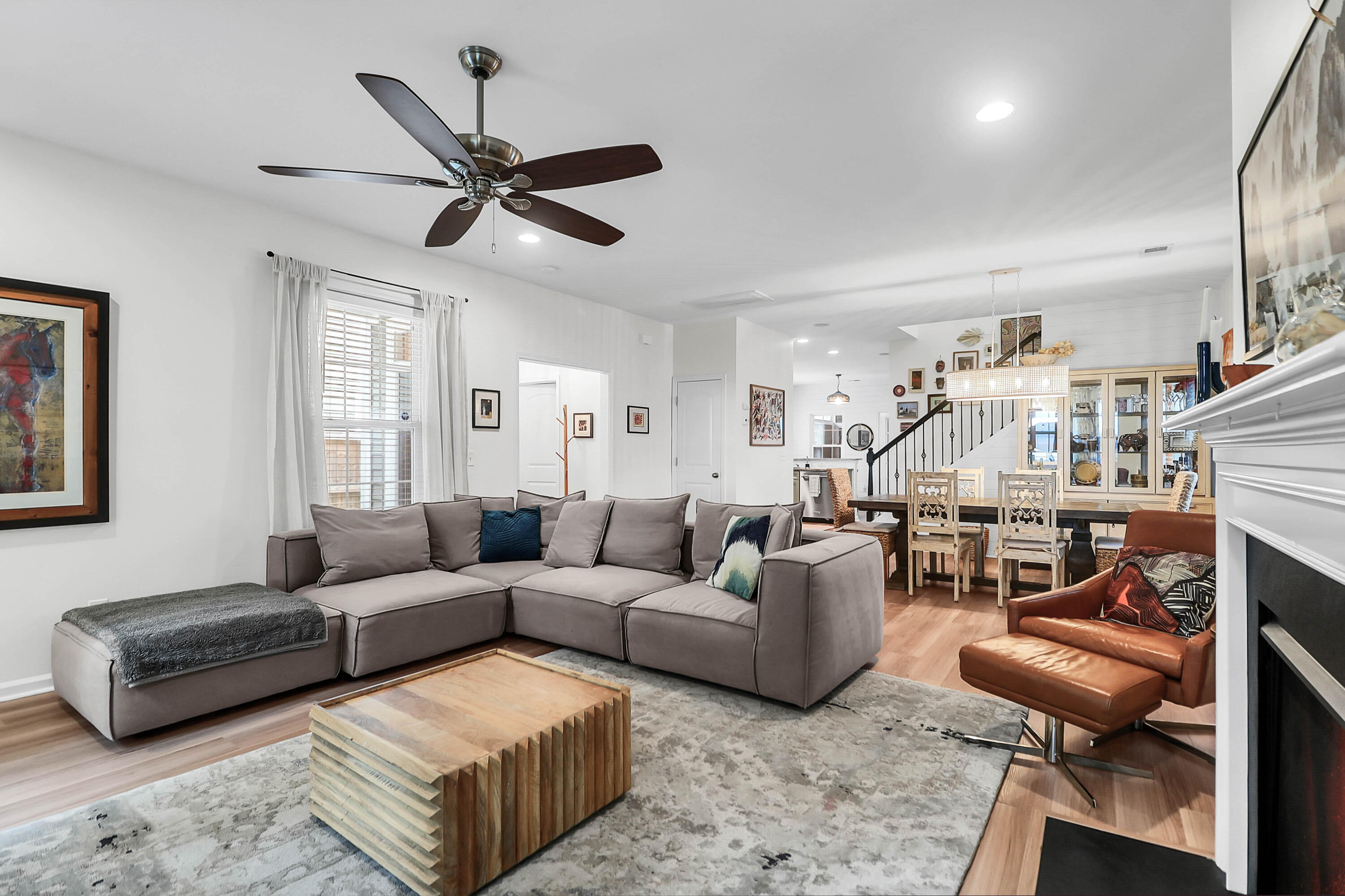 3166 Riverine View