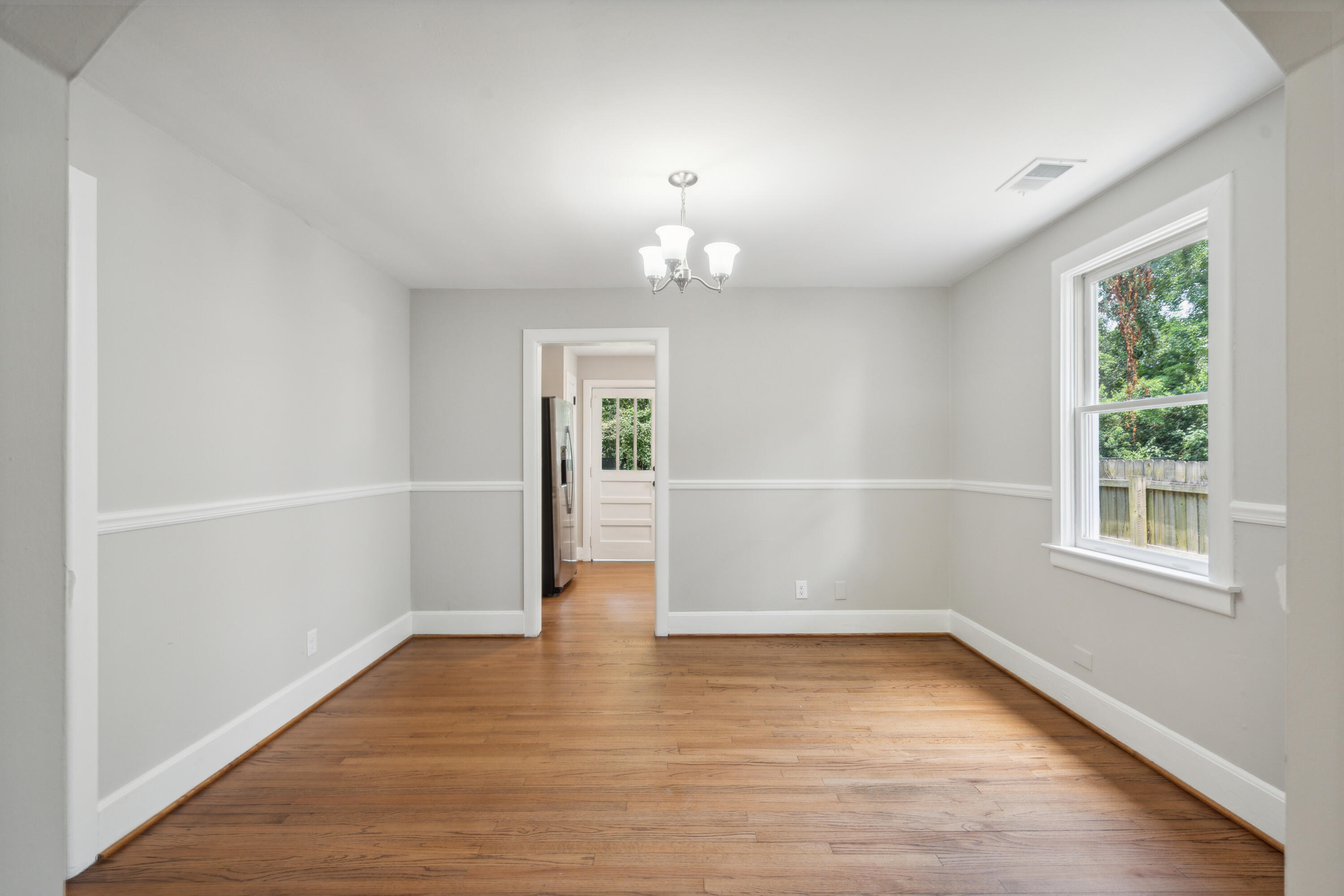 10 Live Oak Avenue