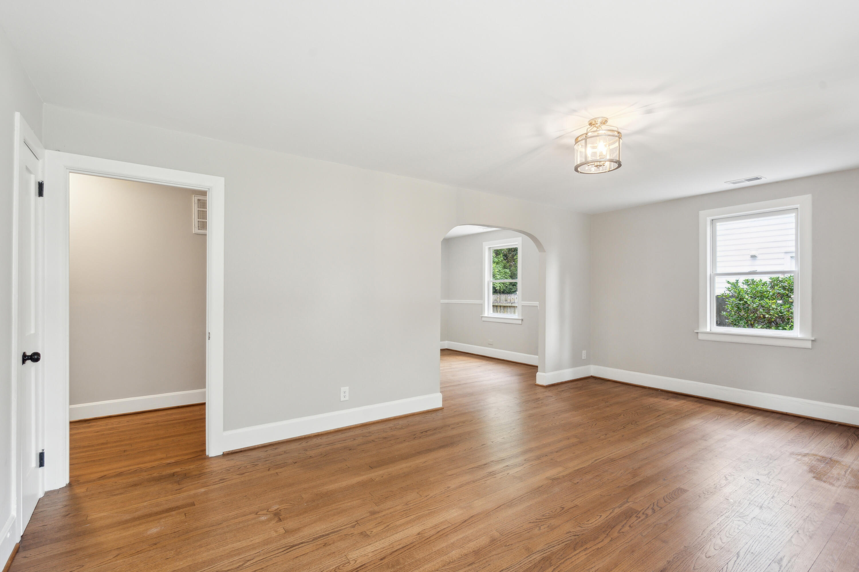 10 Live Oak Avenue