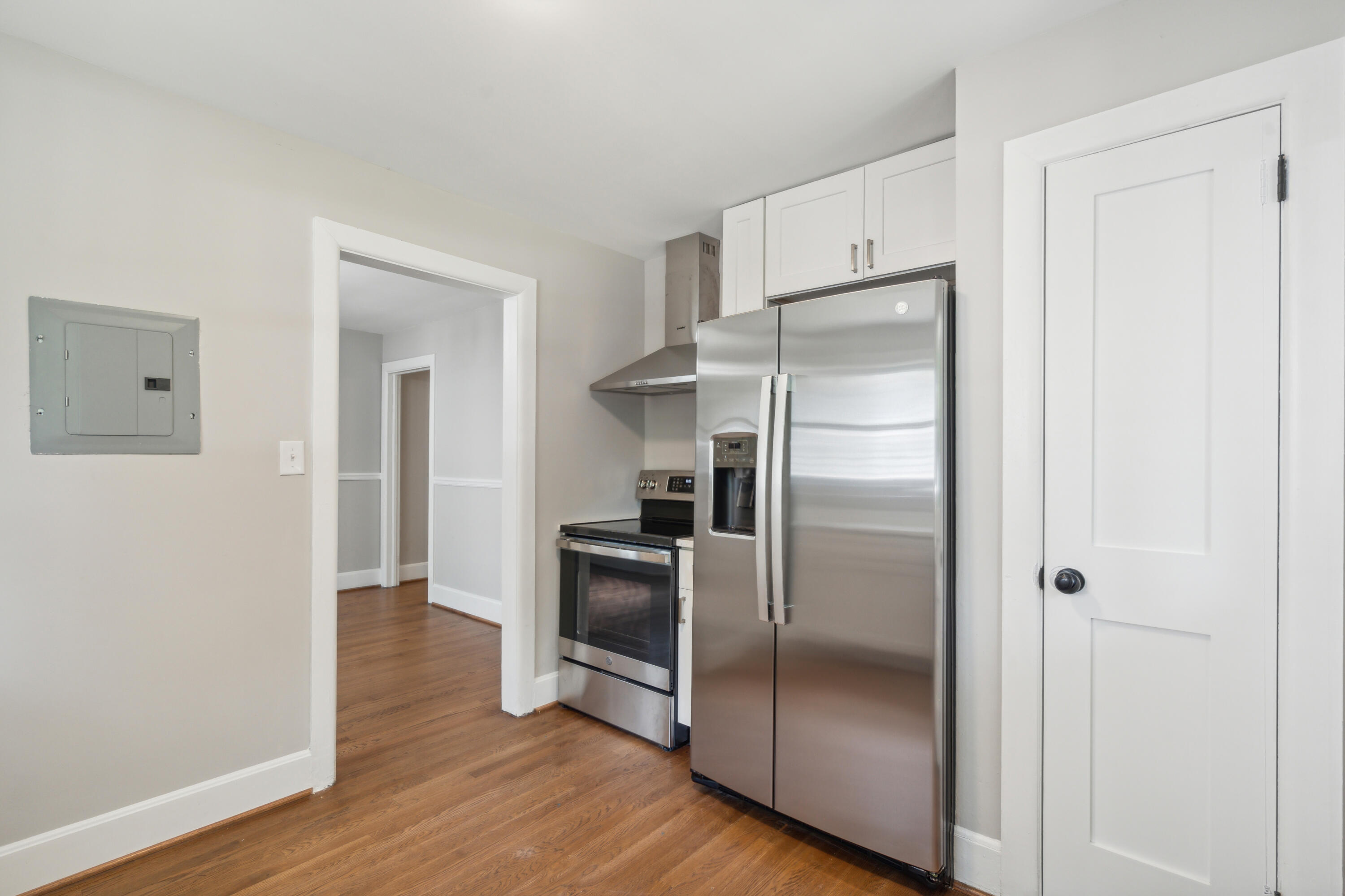 10 Live Oak Avenue