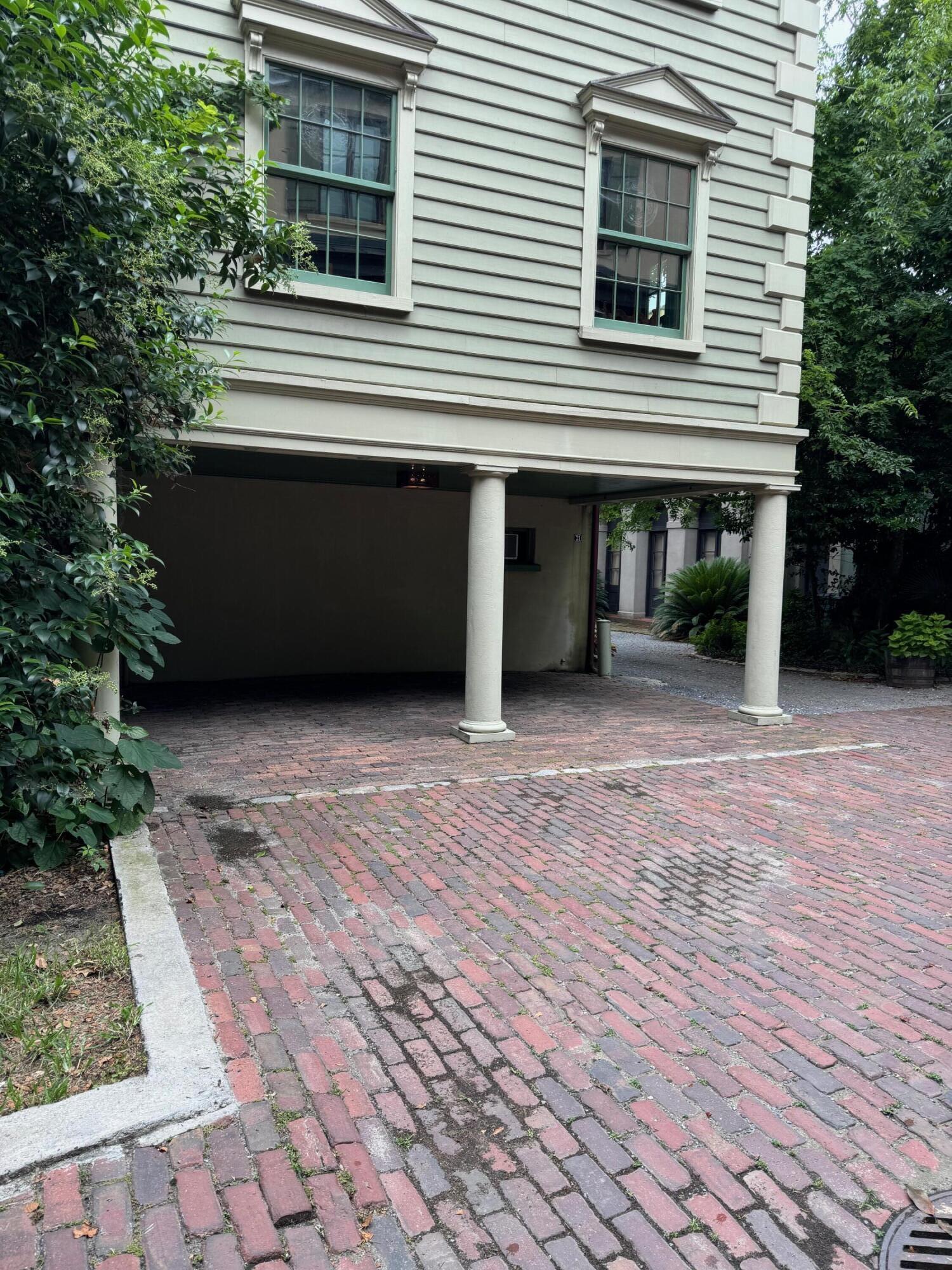 14 Catfiddle Street