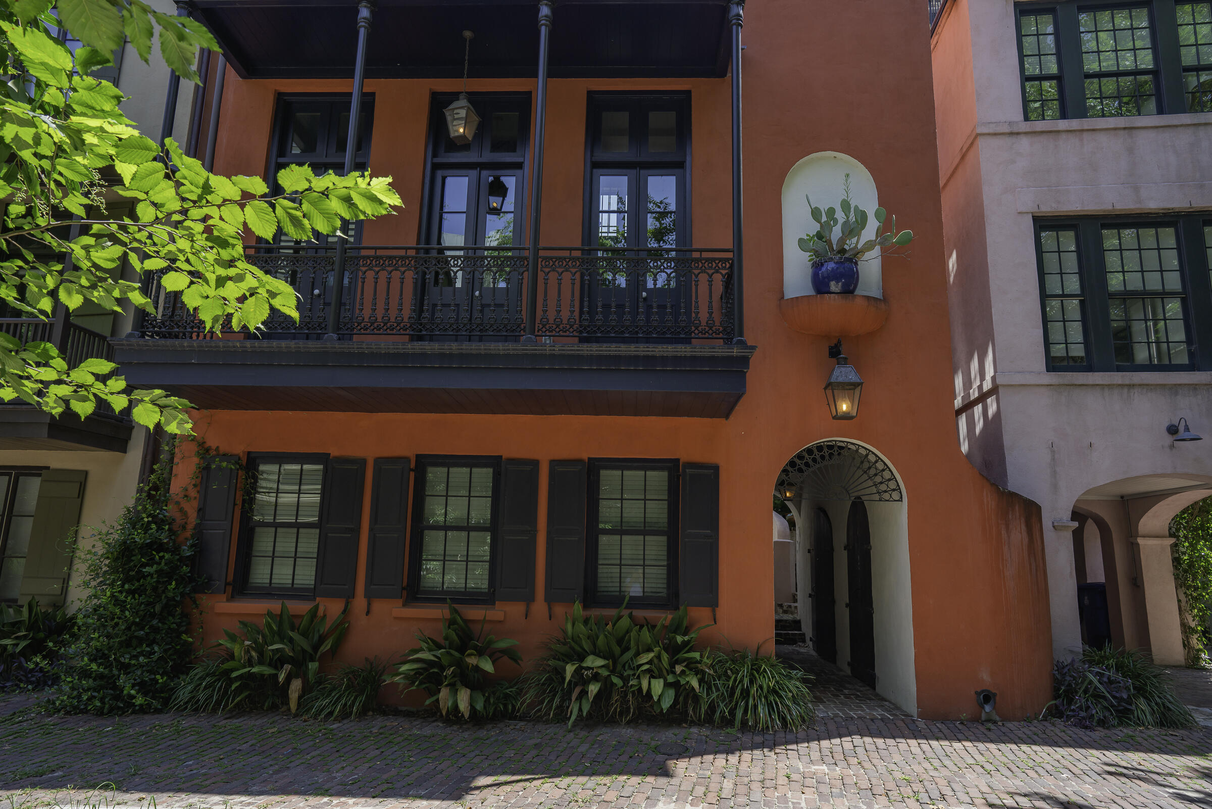 14 Catfiddle Street