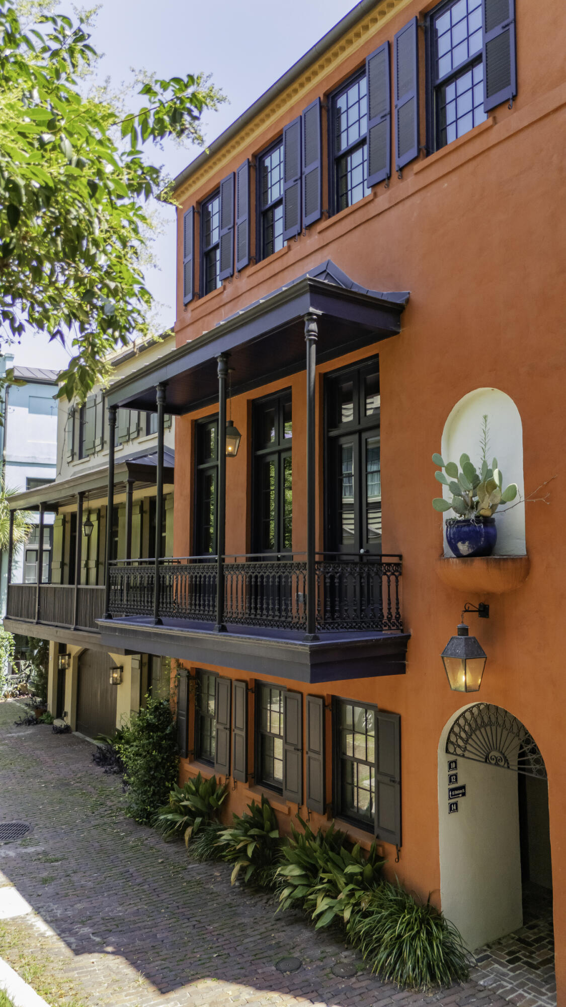 14 Catfiddle Street