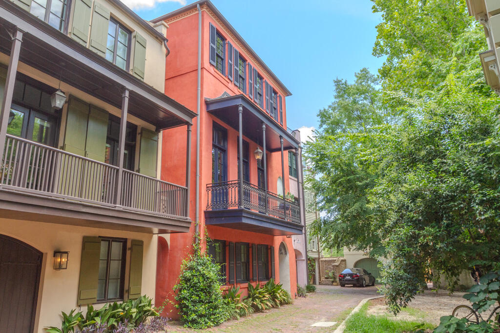 14 Catfiddle Street