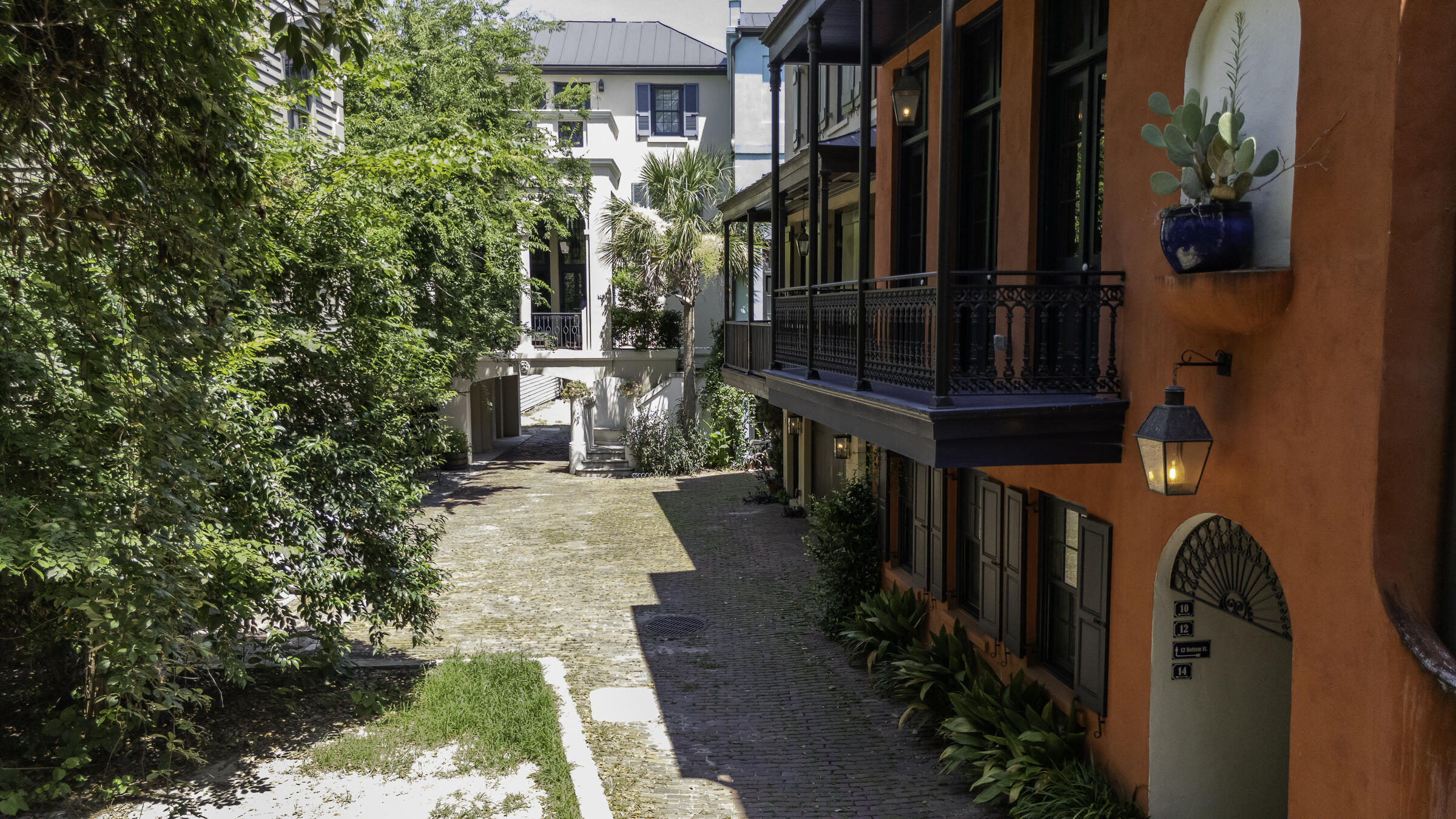 14 Catfiddle Street