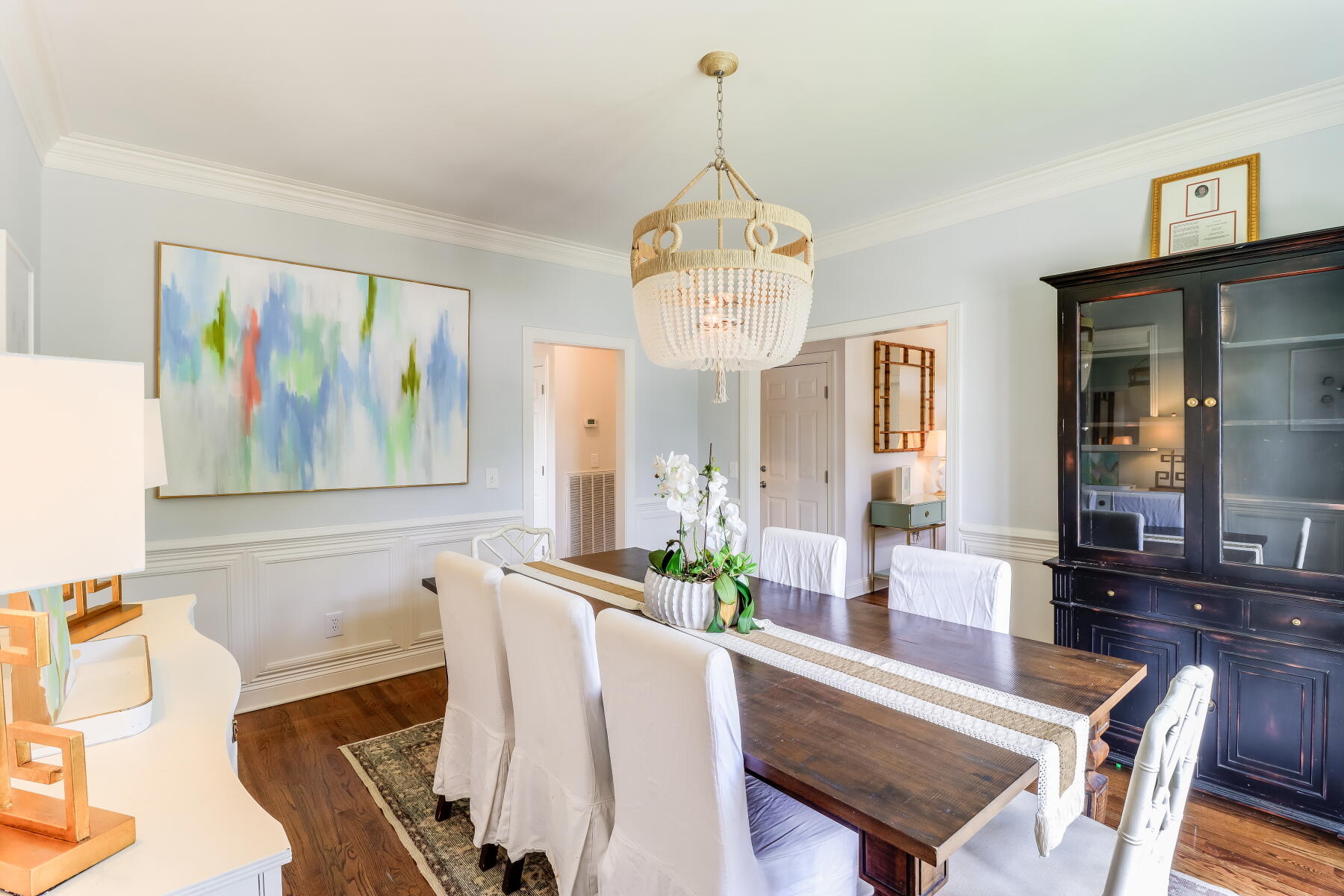 558 Island Walk E