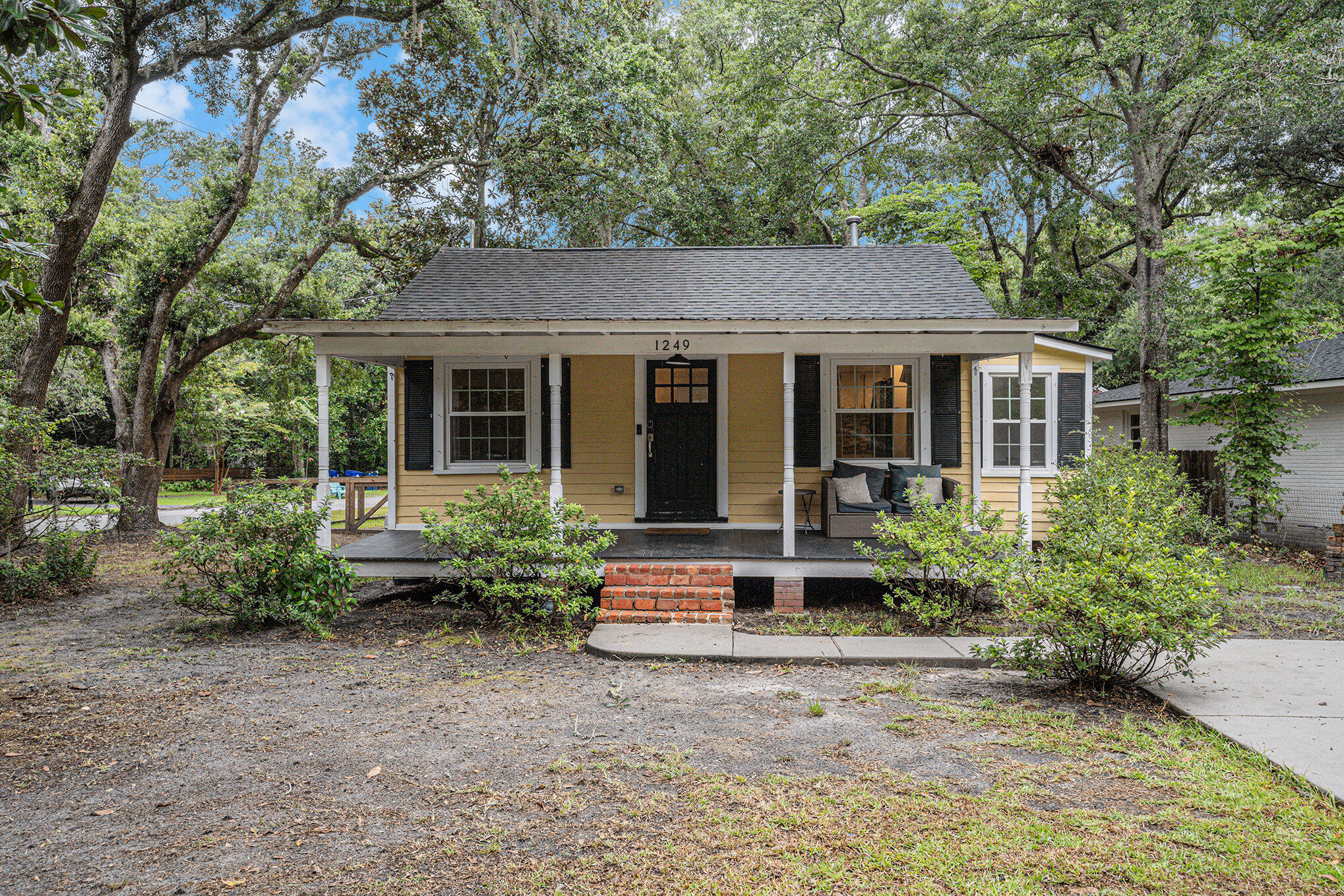 1249 Wisteria Road
