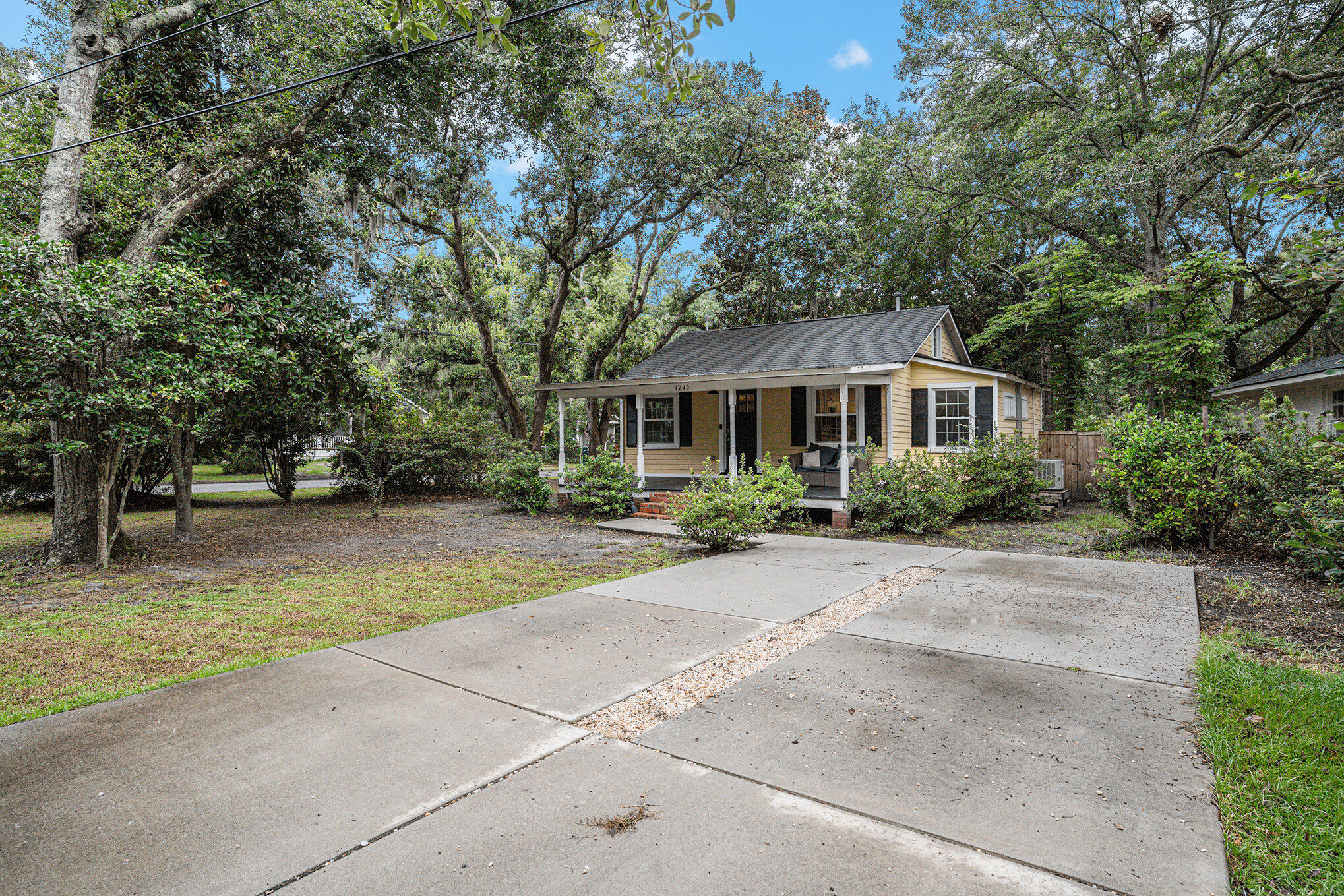 1249 Wisteria Road