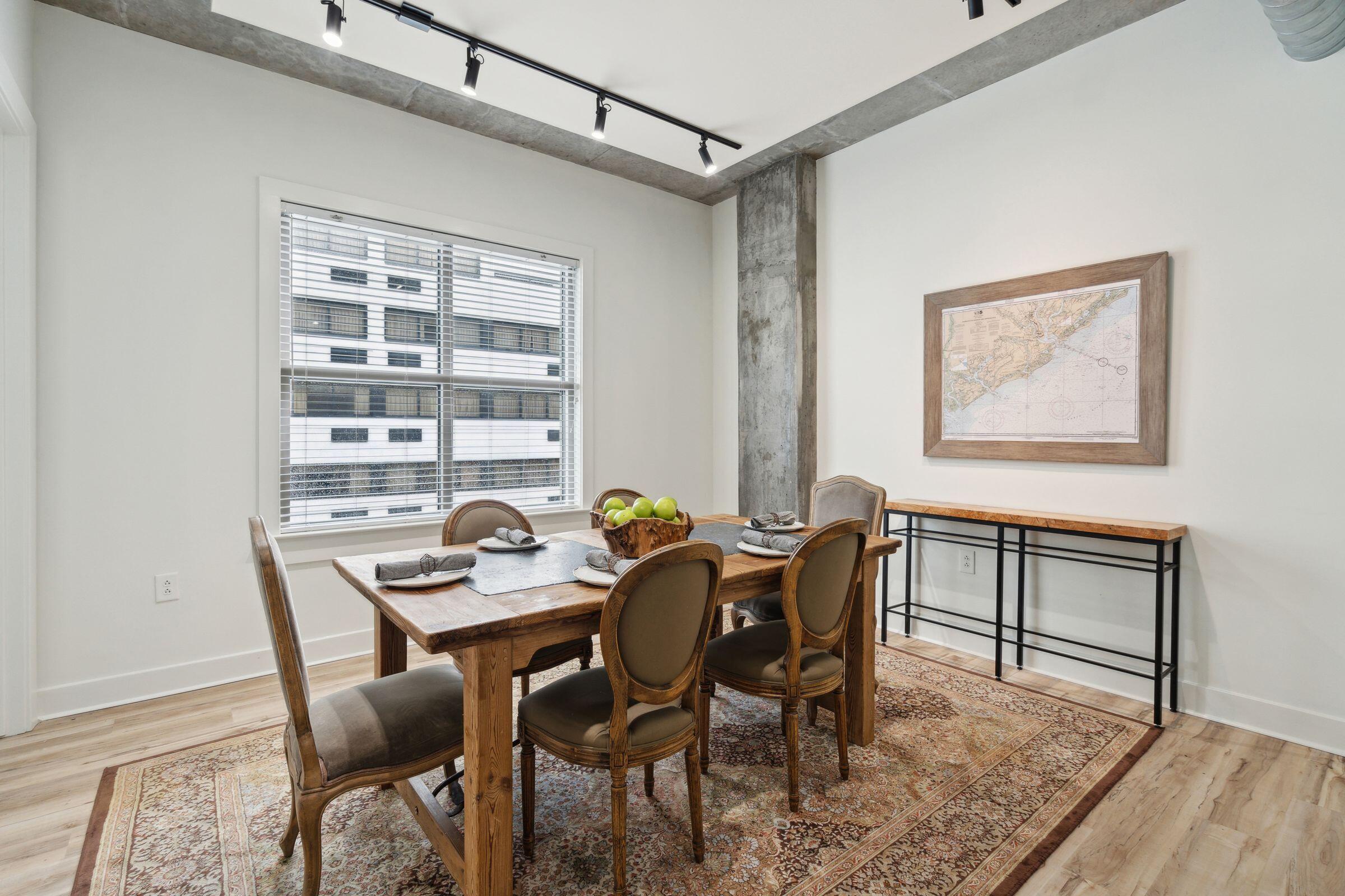 150 Bee Street # 515