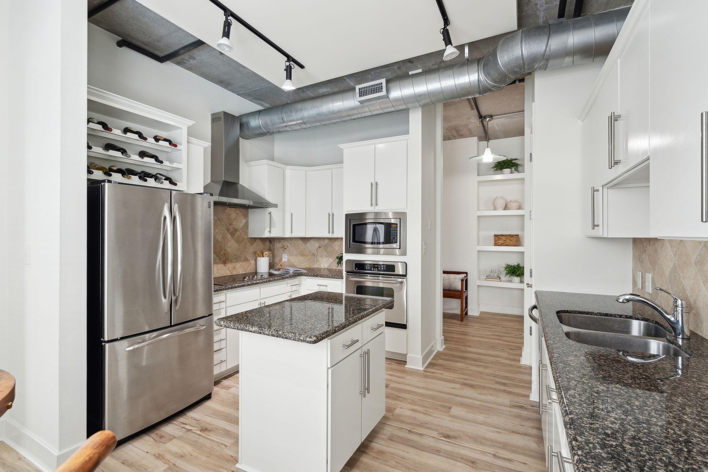 150 Bee Street # 515