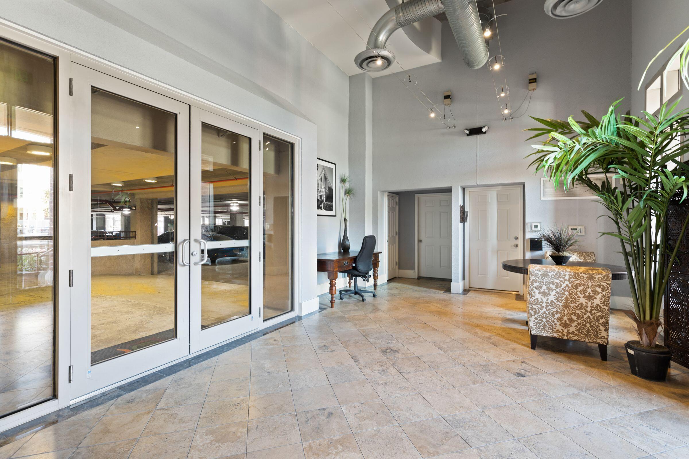 150 Bee Street # 515