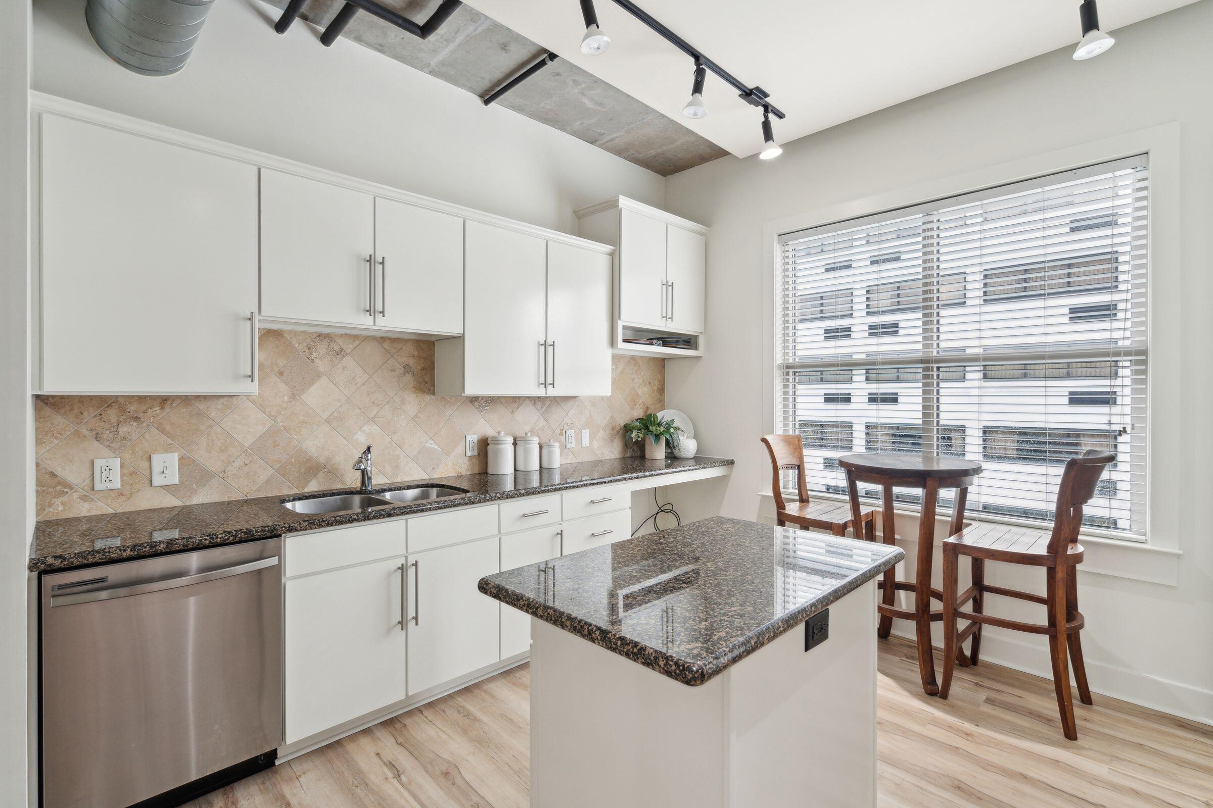 150 Bee Street # 515