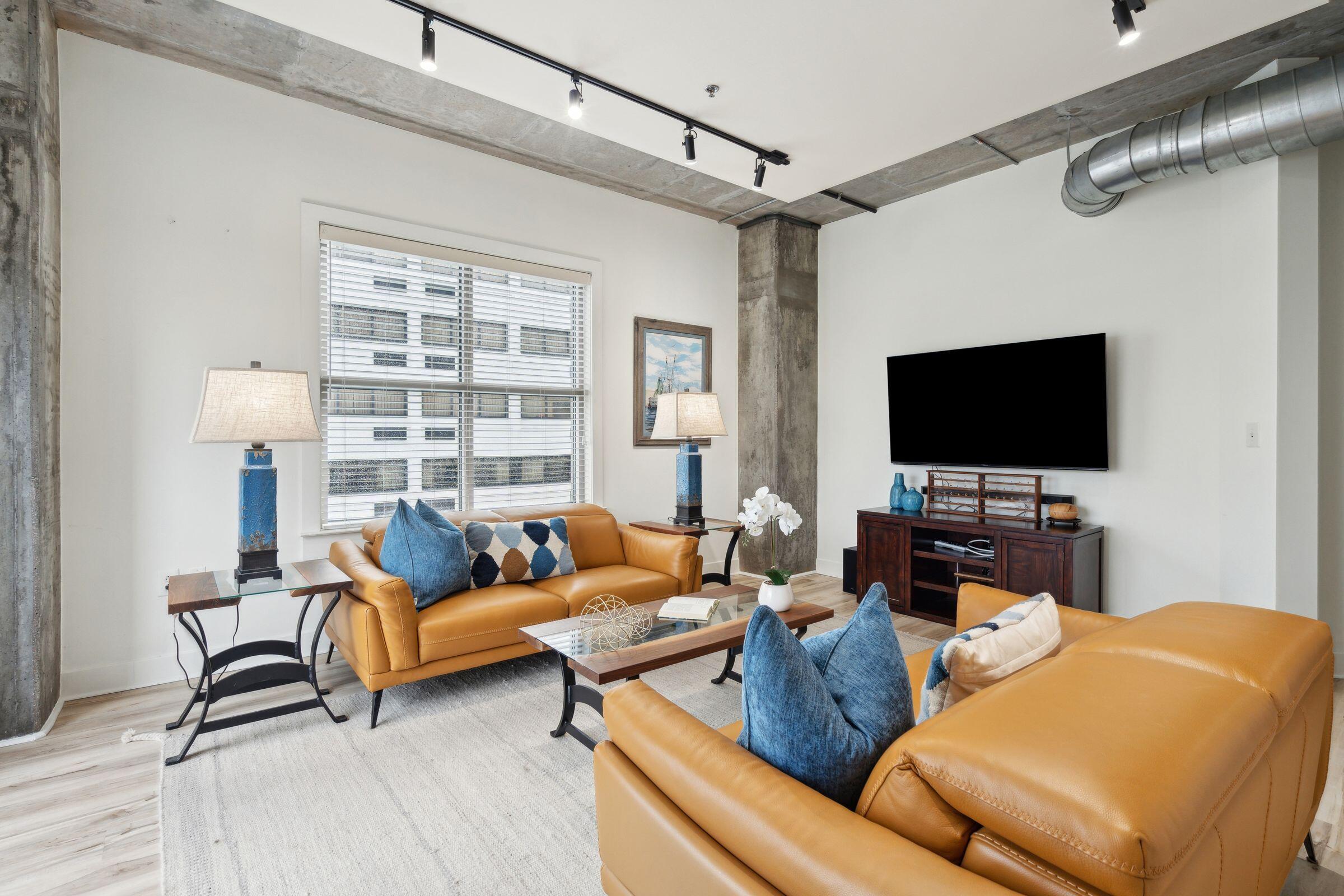 150 Bee Street # 515