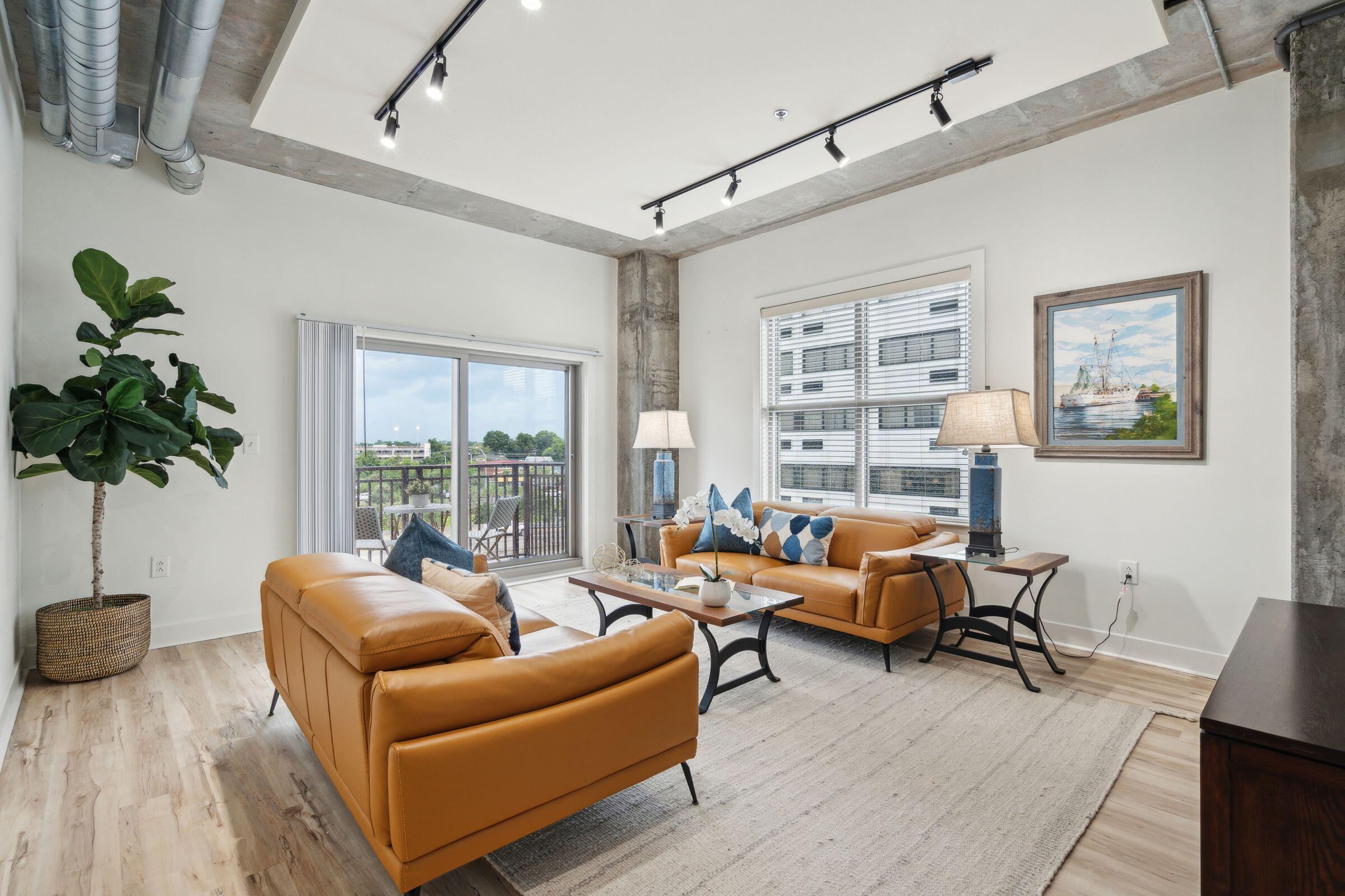 150 Bee Street # 515