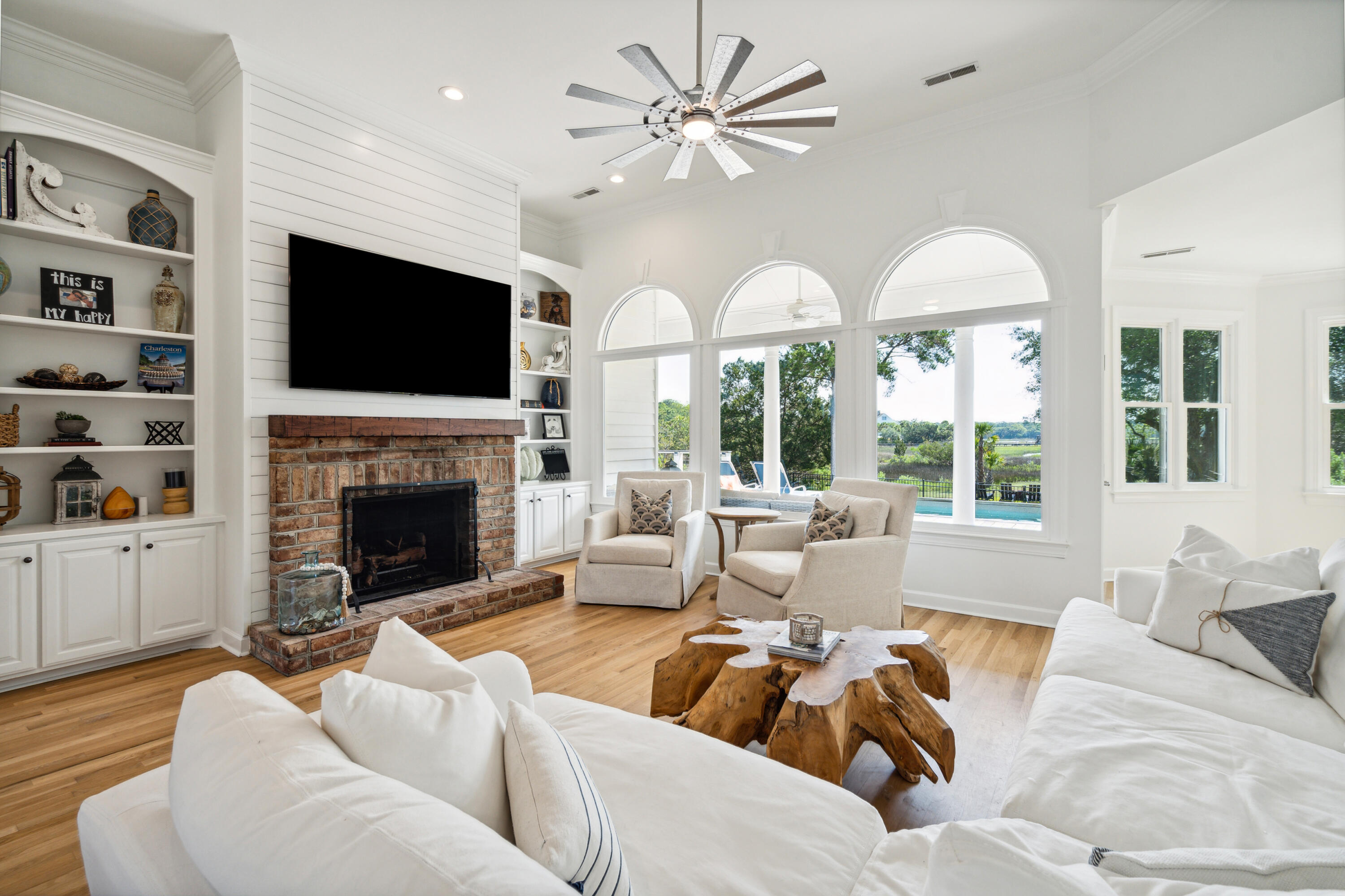335 Plantation View Lane
