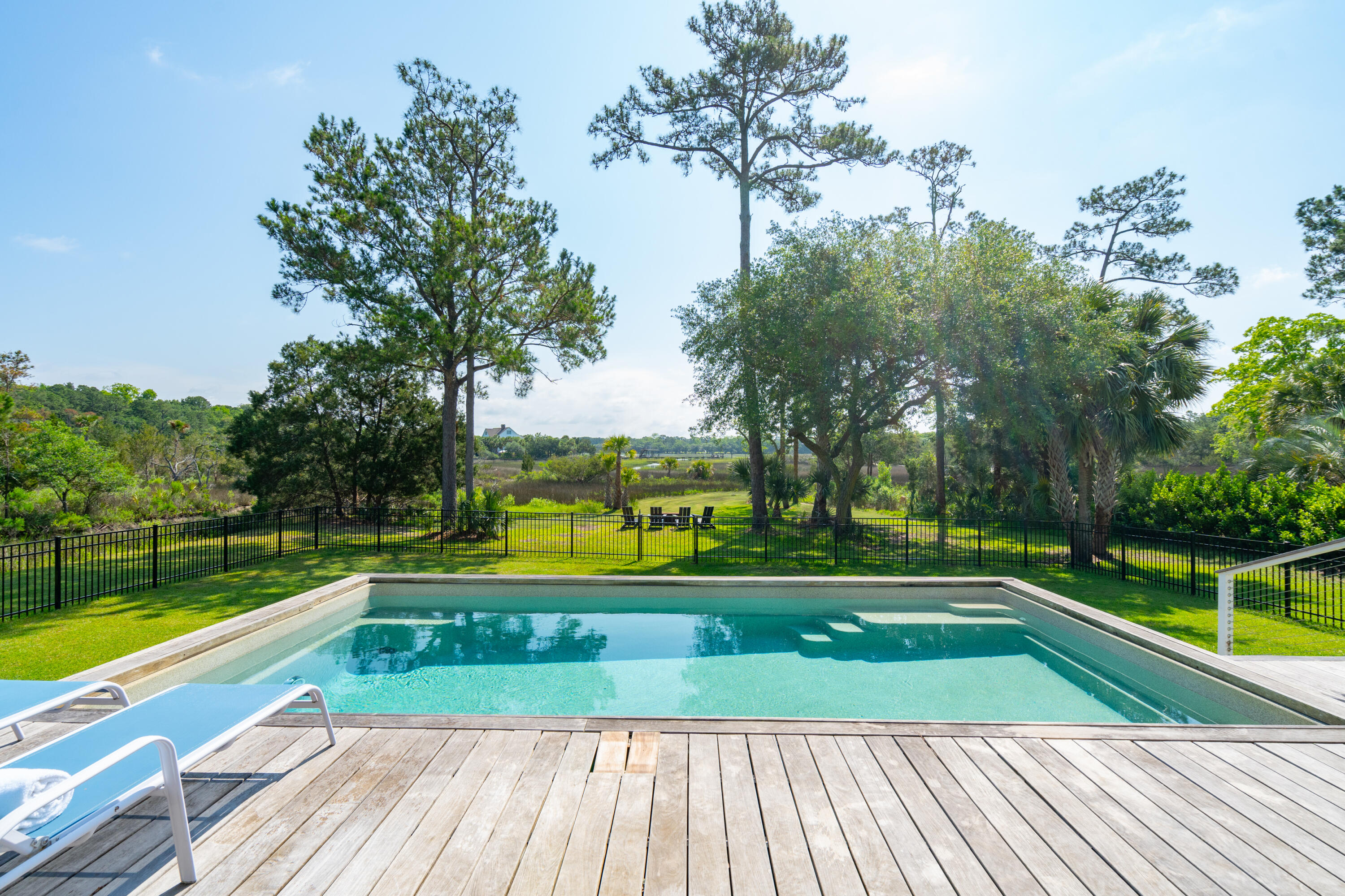 335 Plantation View Lane