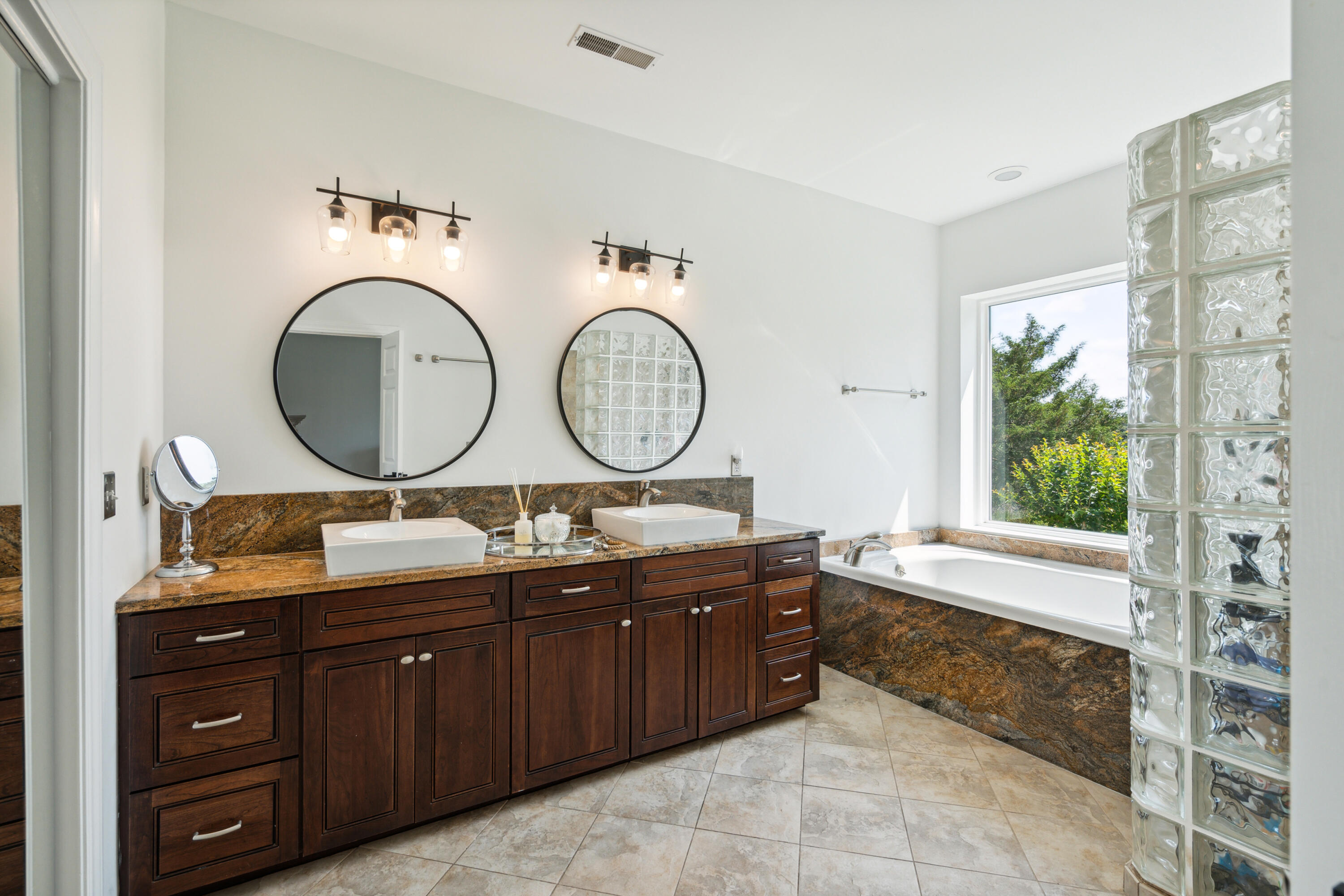 335 Plantation View Lane