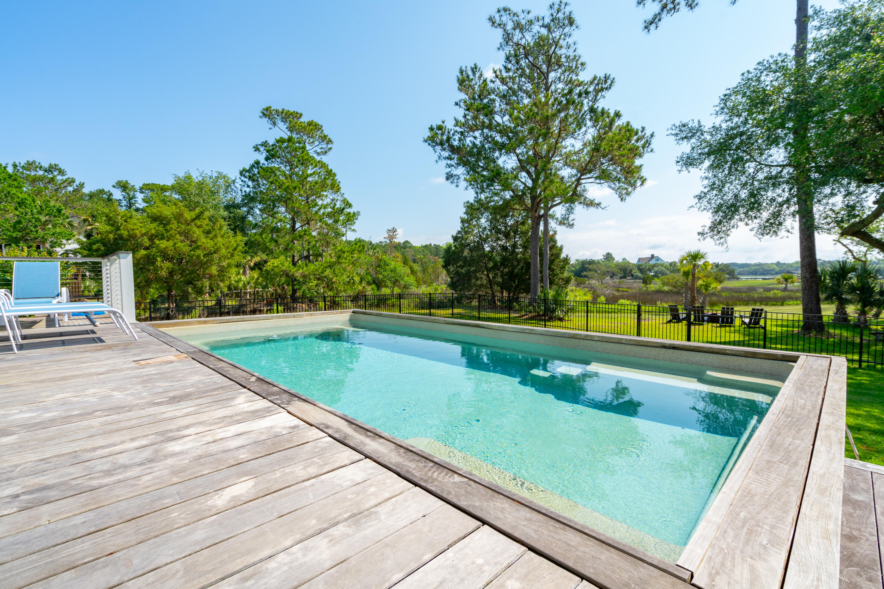 335 Plantation View Lane
