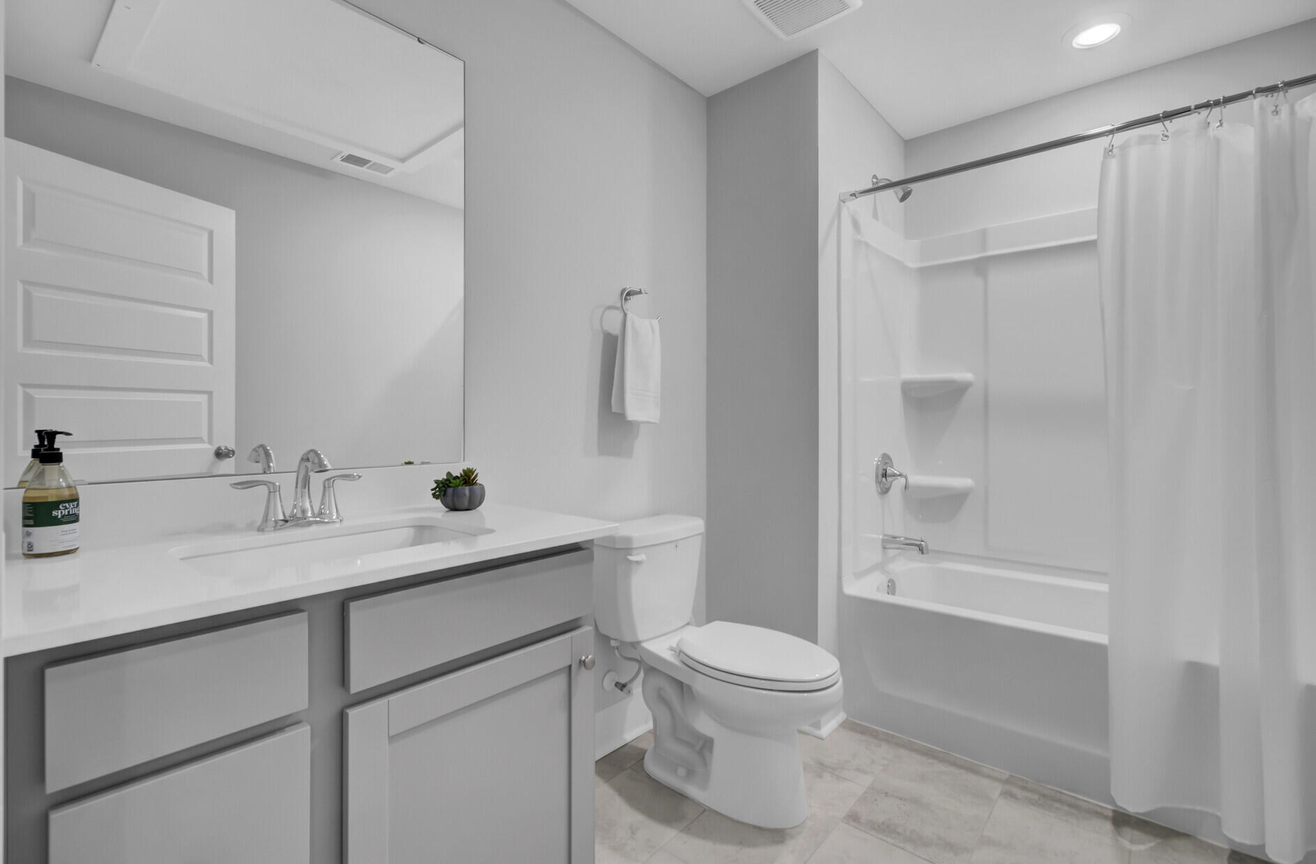 1634 Florentia Street # 2 Unit: J-2