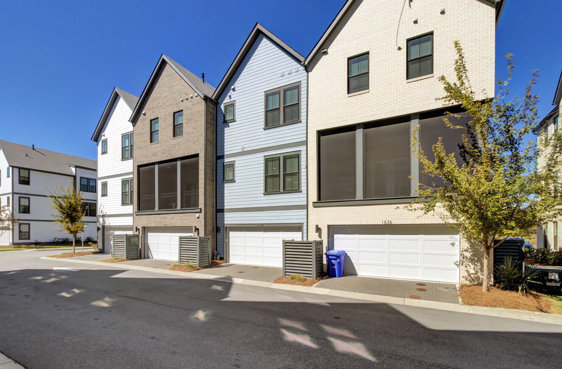 1634 Florentia Street # 2 Unit: J-2