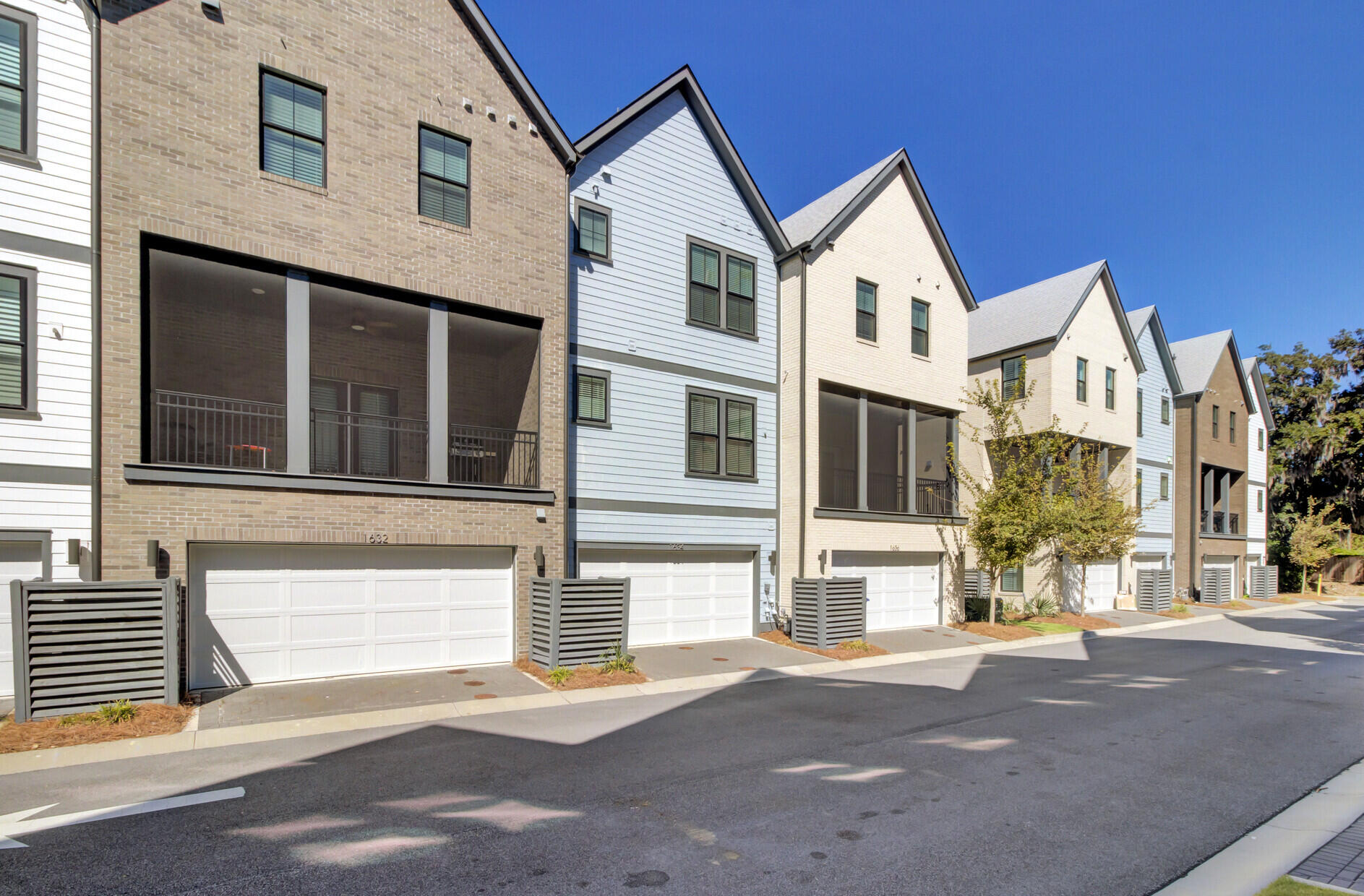 1634 Florentia Street # 2 Unit: J-2