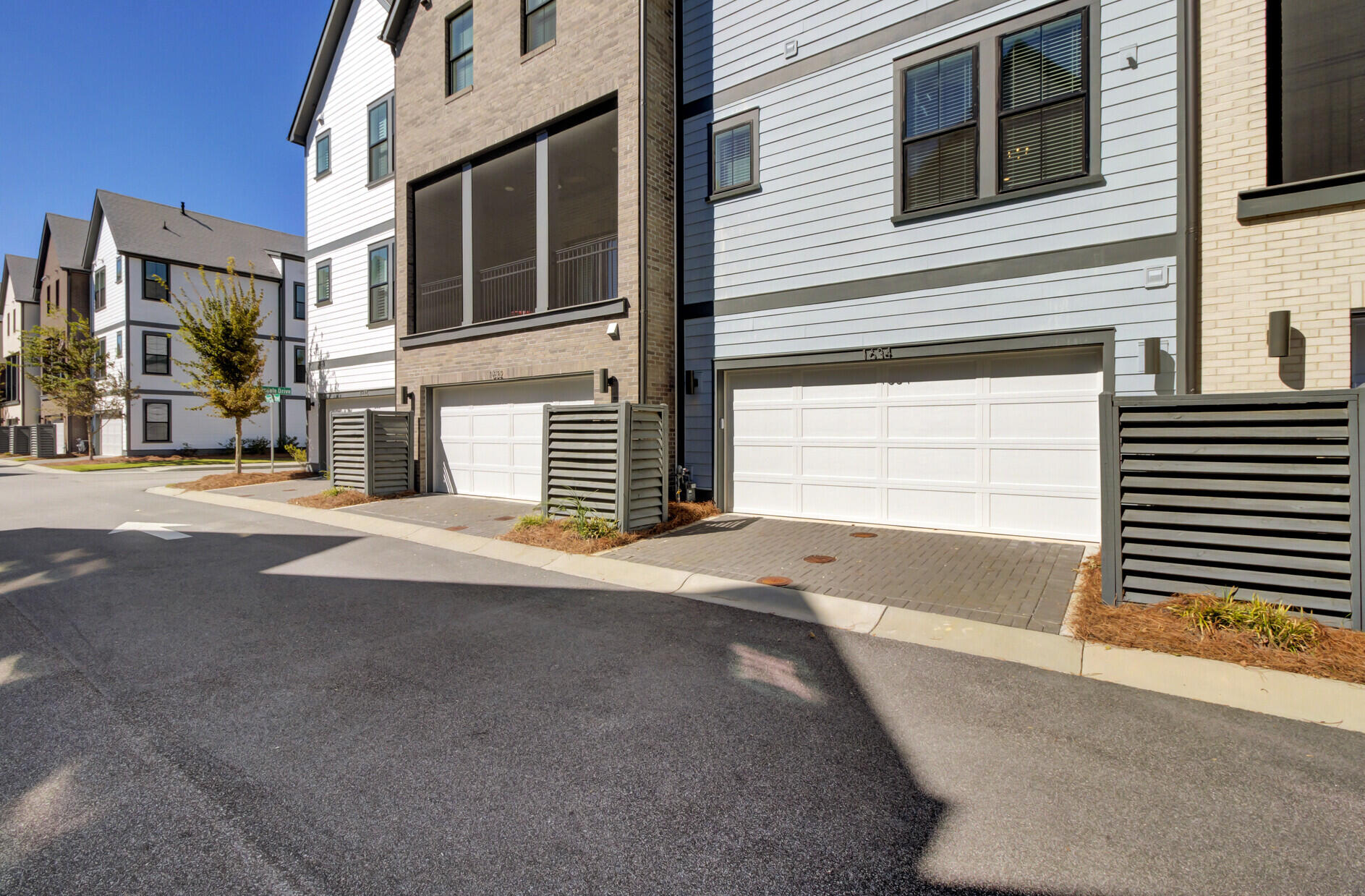 1634 Florentia Street # 2 Unit: J-2