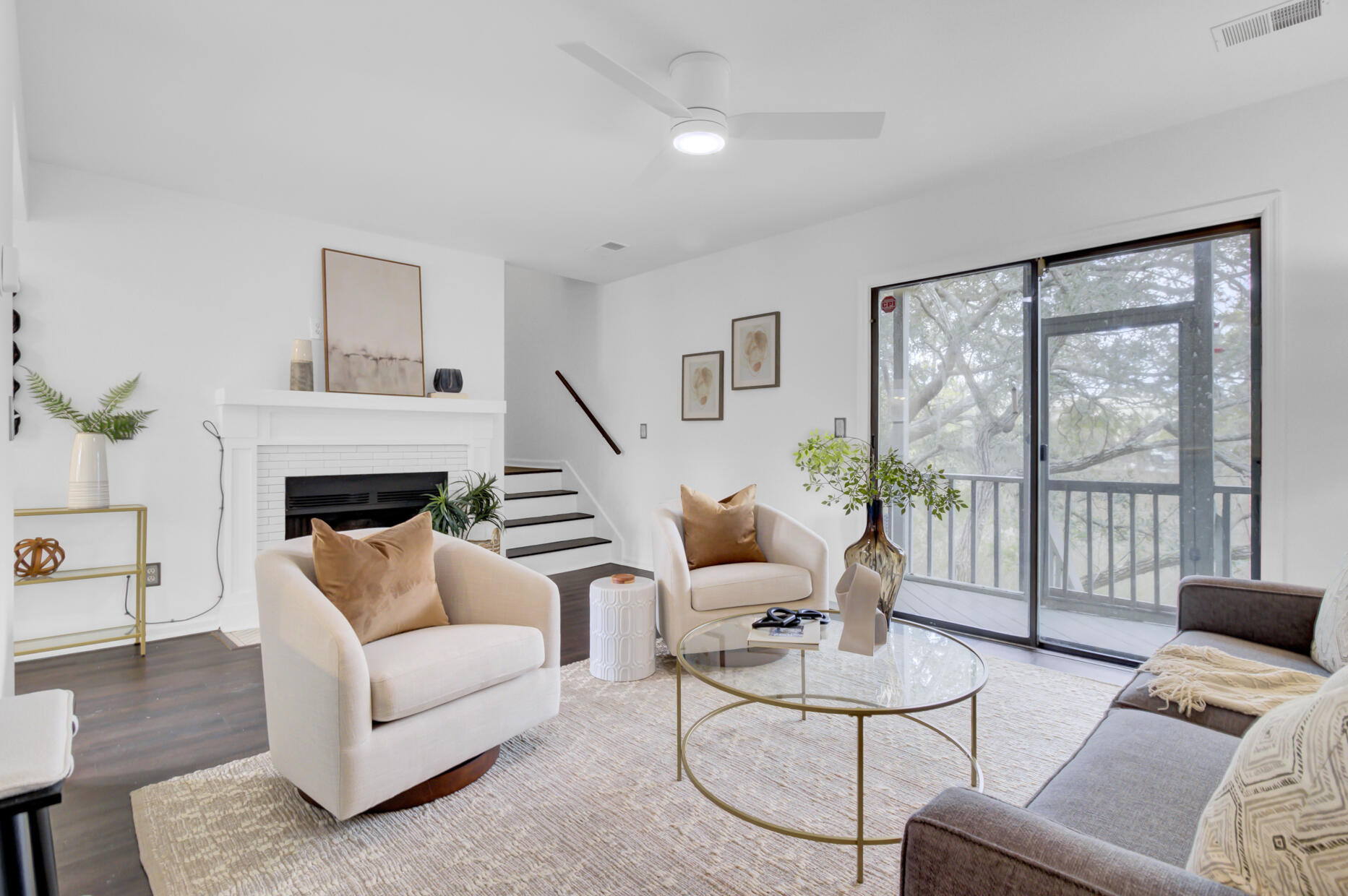 1077 Marsh Court Lane
