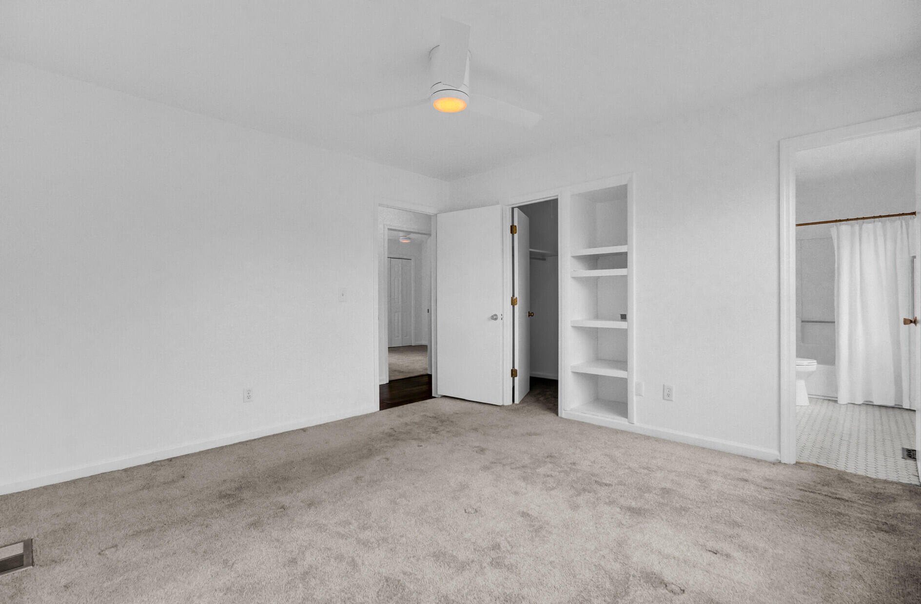1077 Marsh Court Lane