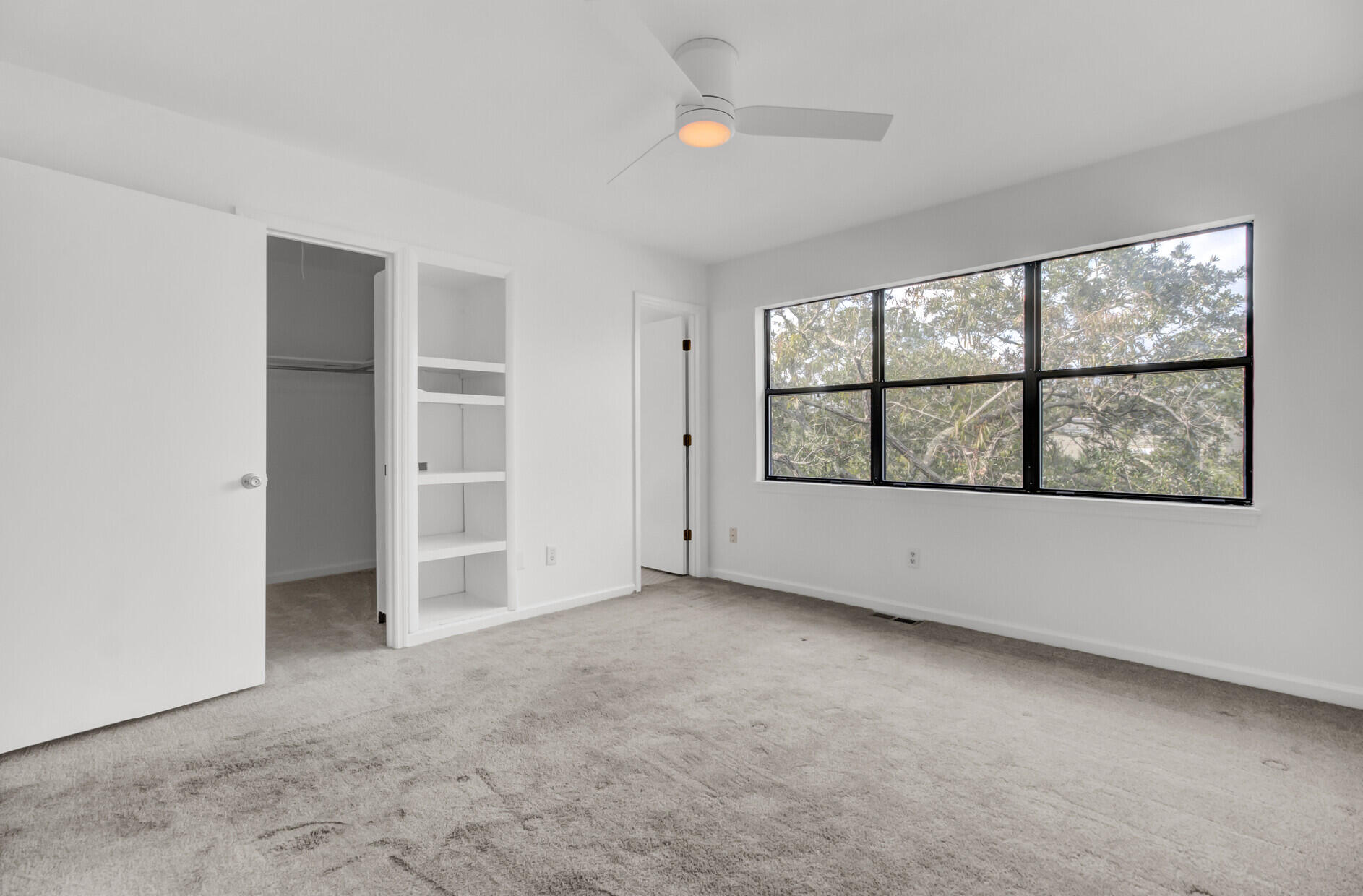 1077 Marsh Court Lane