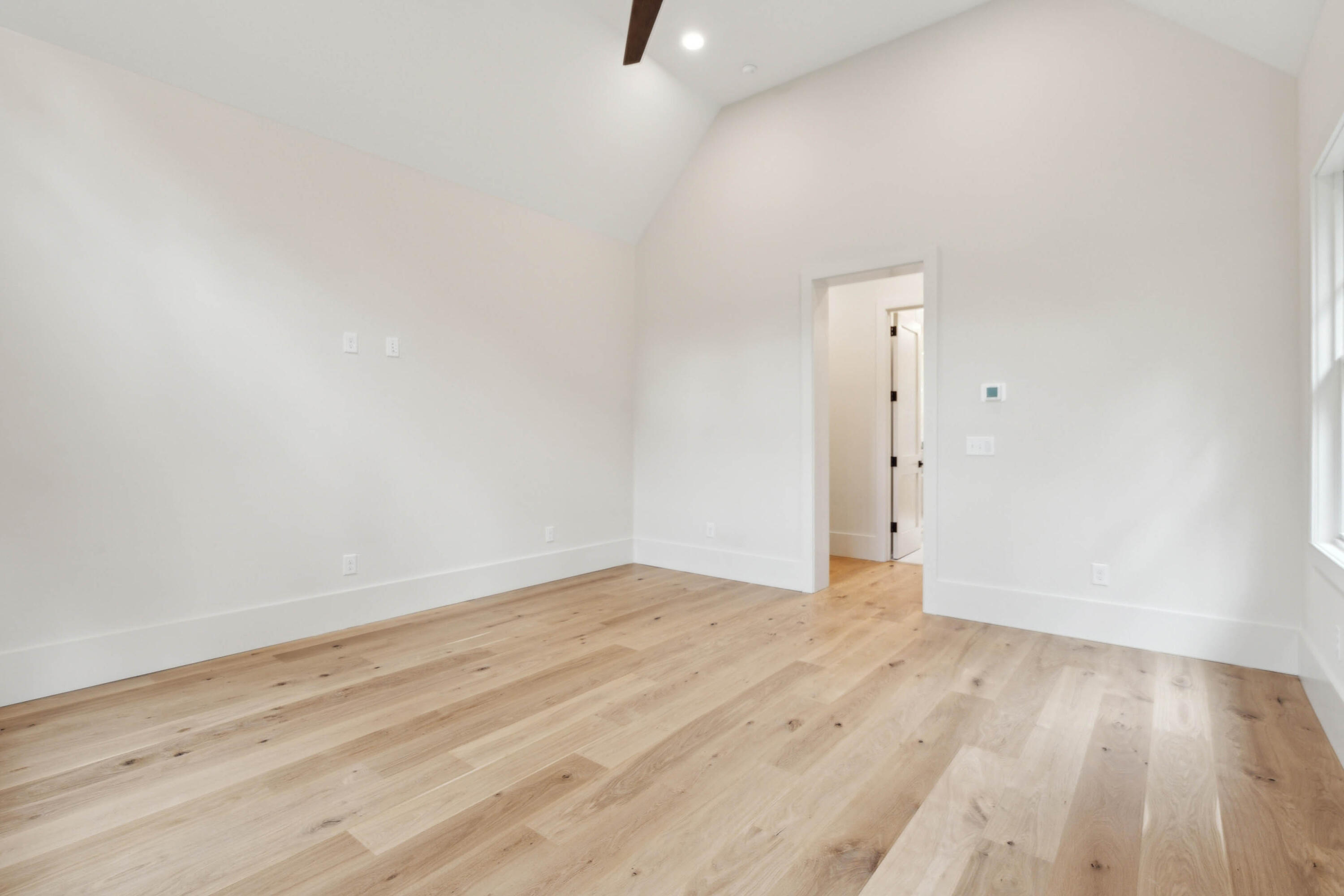 2719 Old Oak Walk
