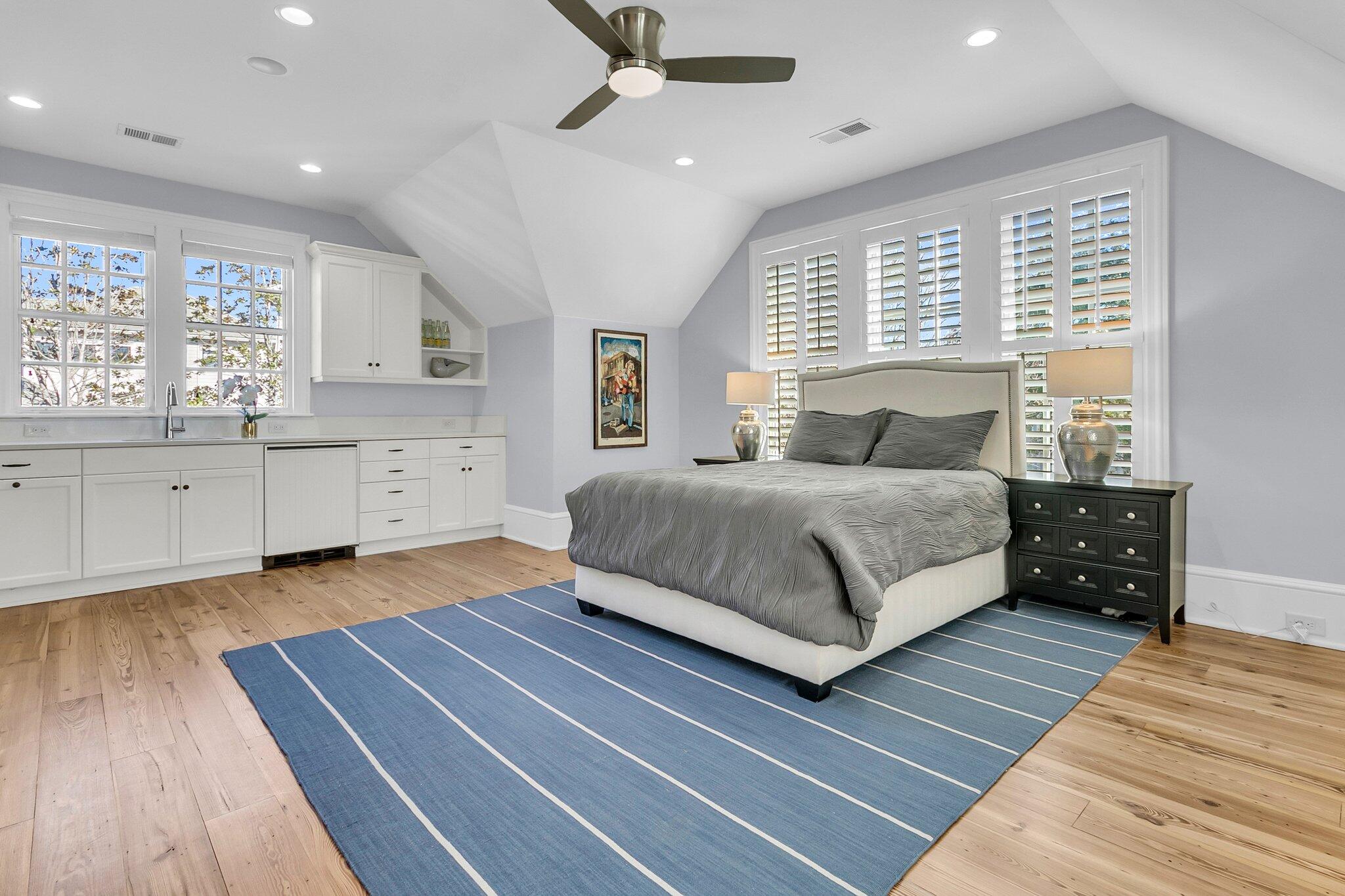 643 Island Park Drive