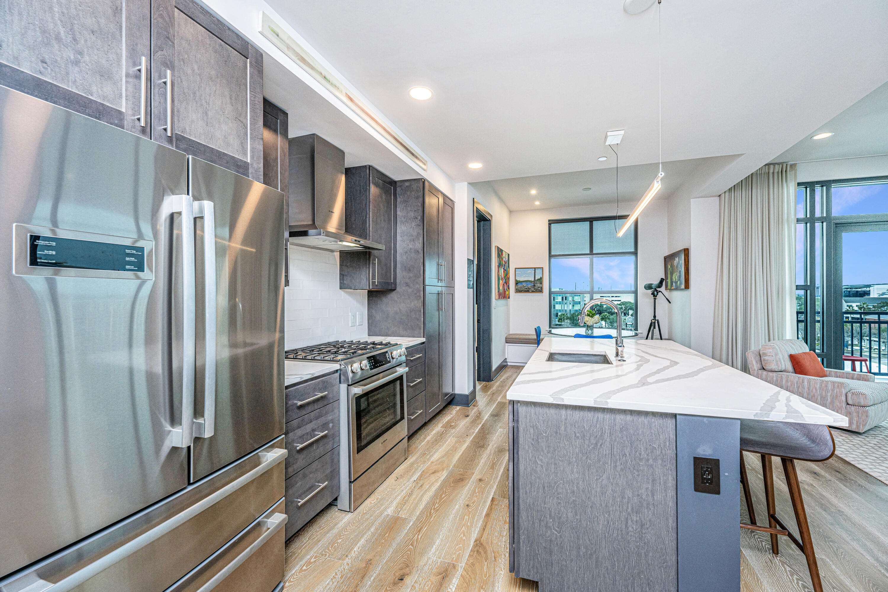 5 Gadsdenboro Street # 515