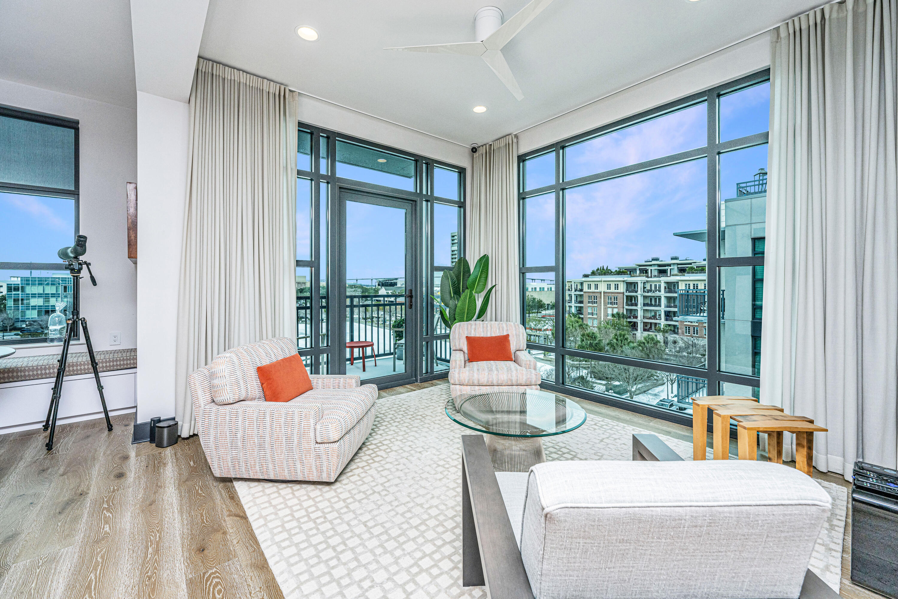 5 Gadsdenboro Street # 515