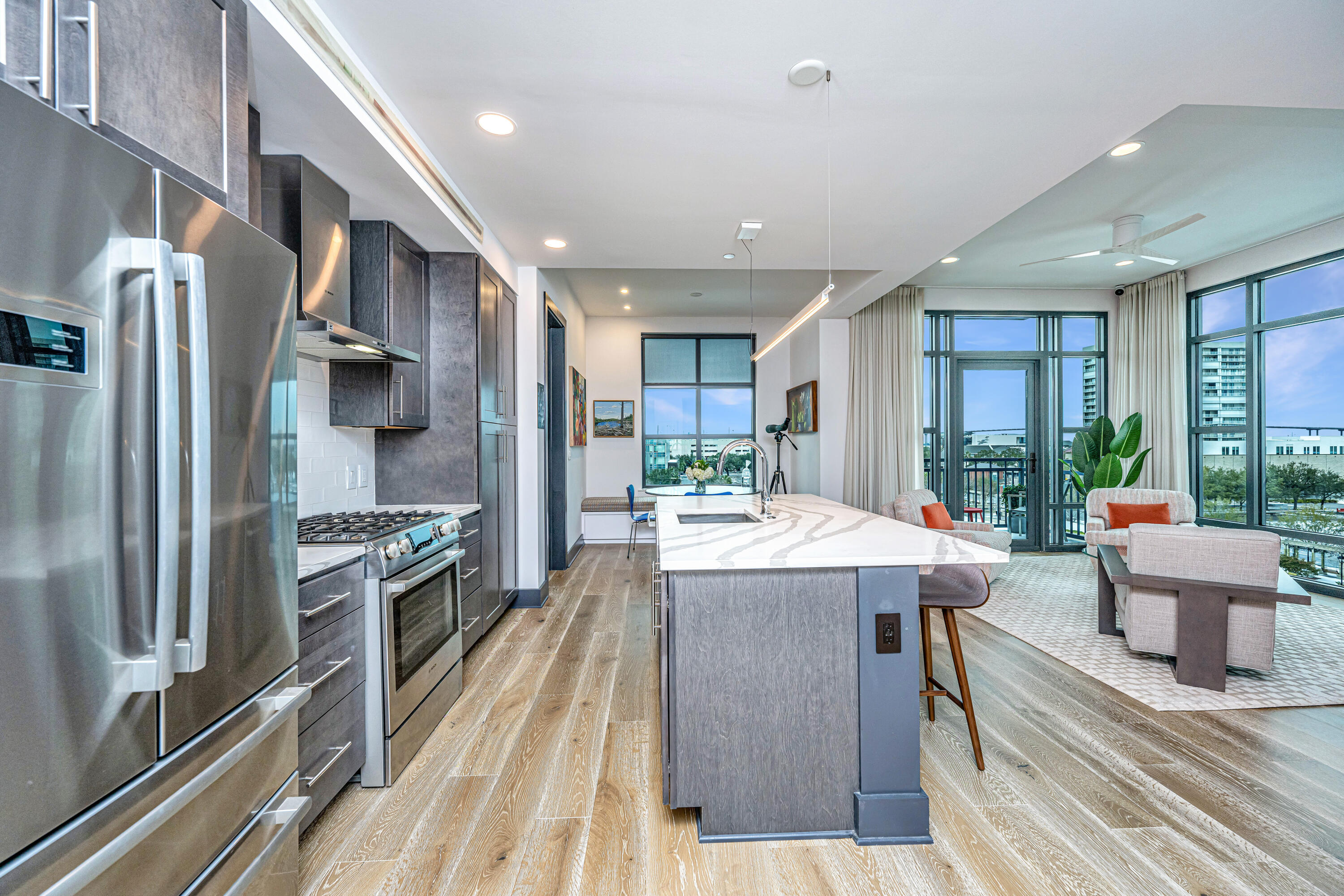 5 Gadsdenboro Street # 515
