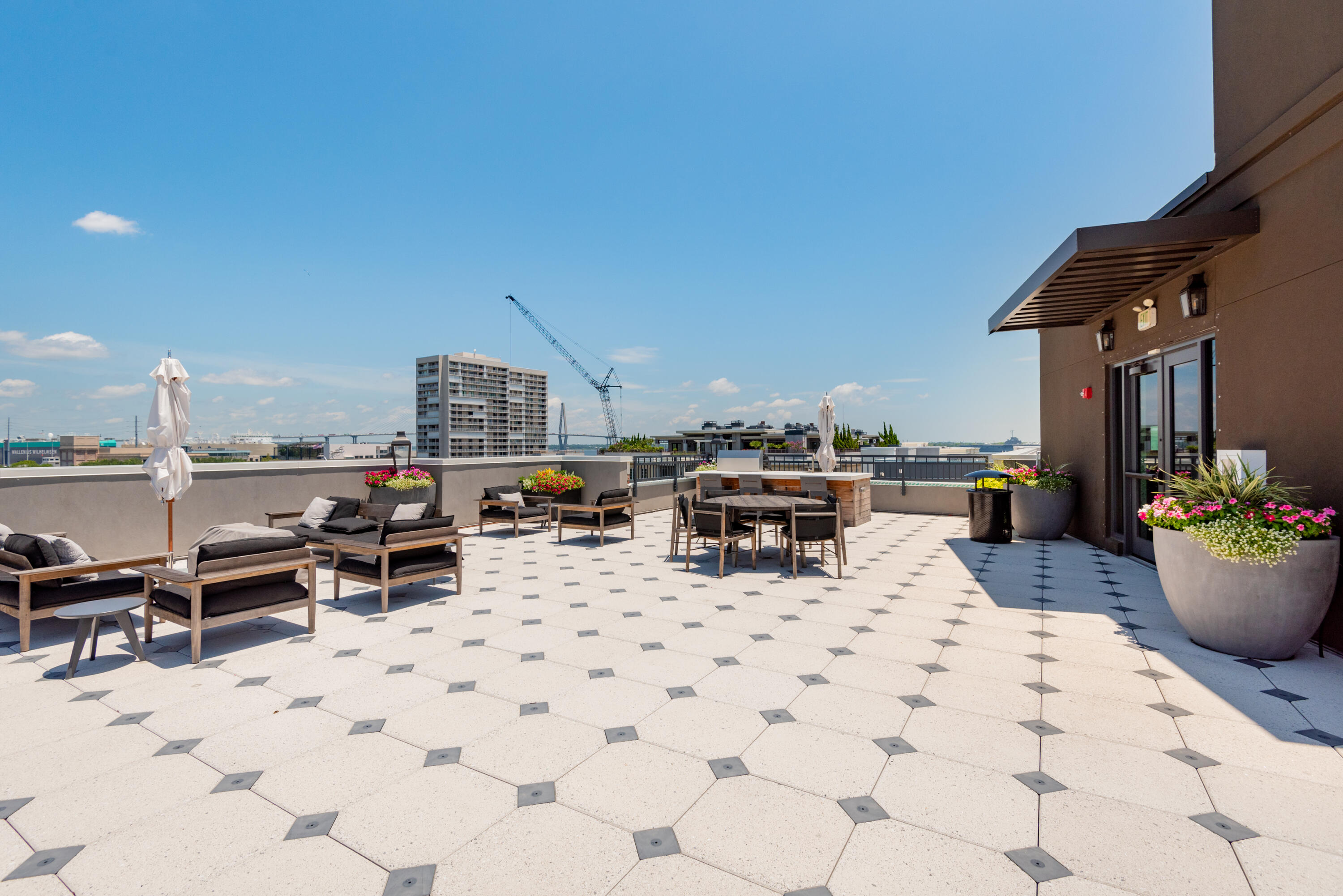 5 Gadsdenboro Street # 515