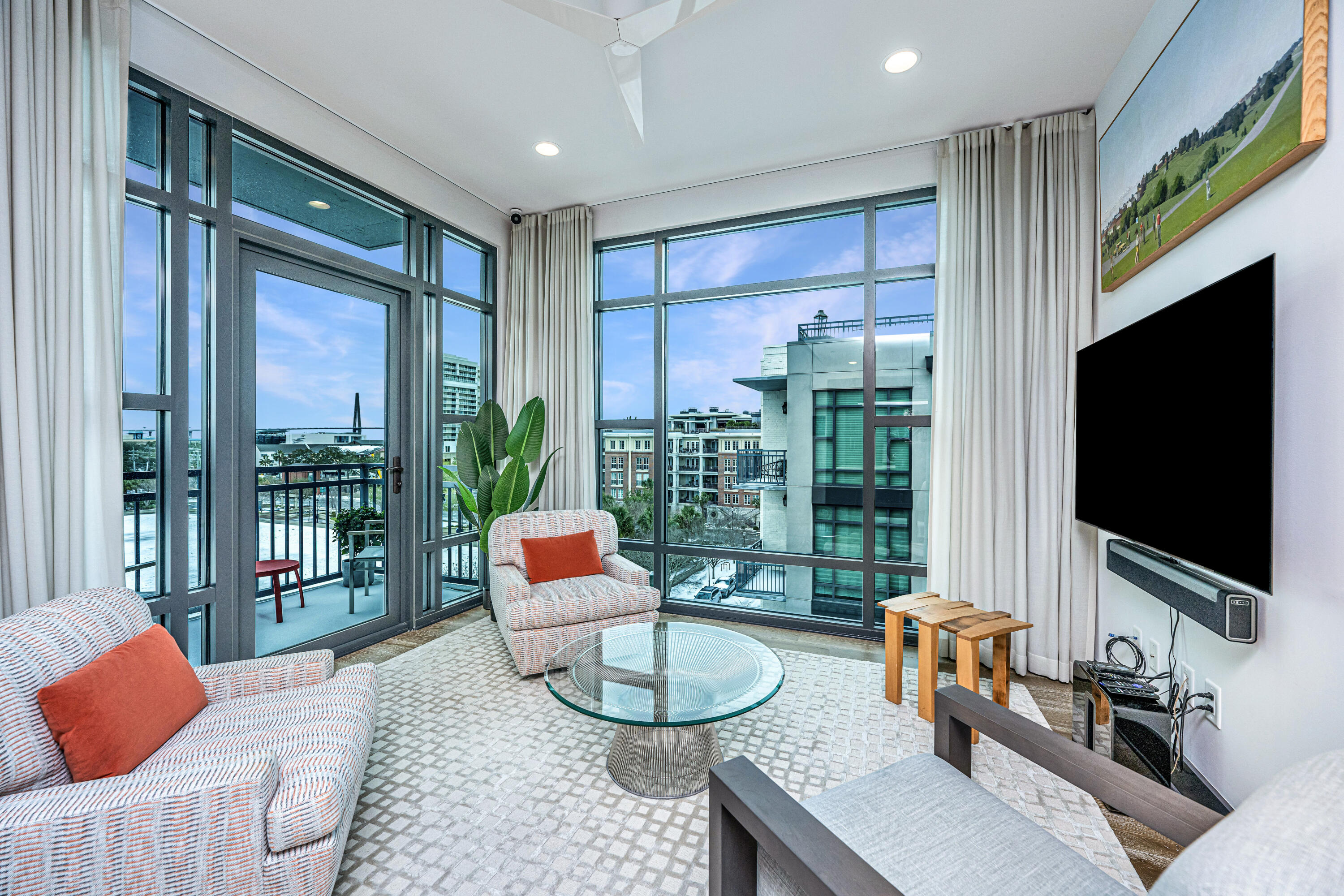 5 Gadsdenboro Street # 515