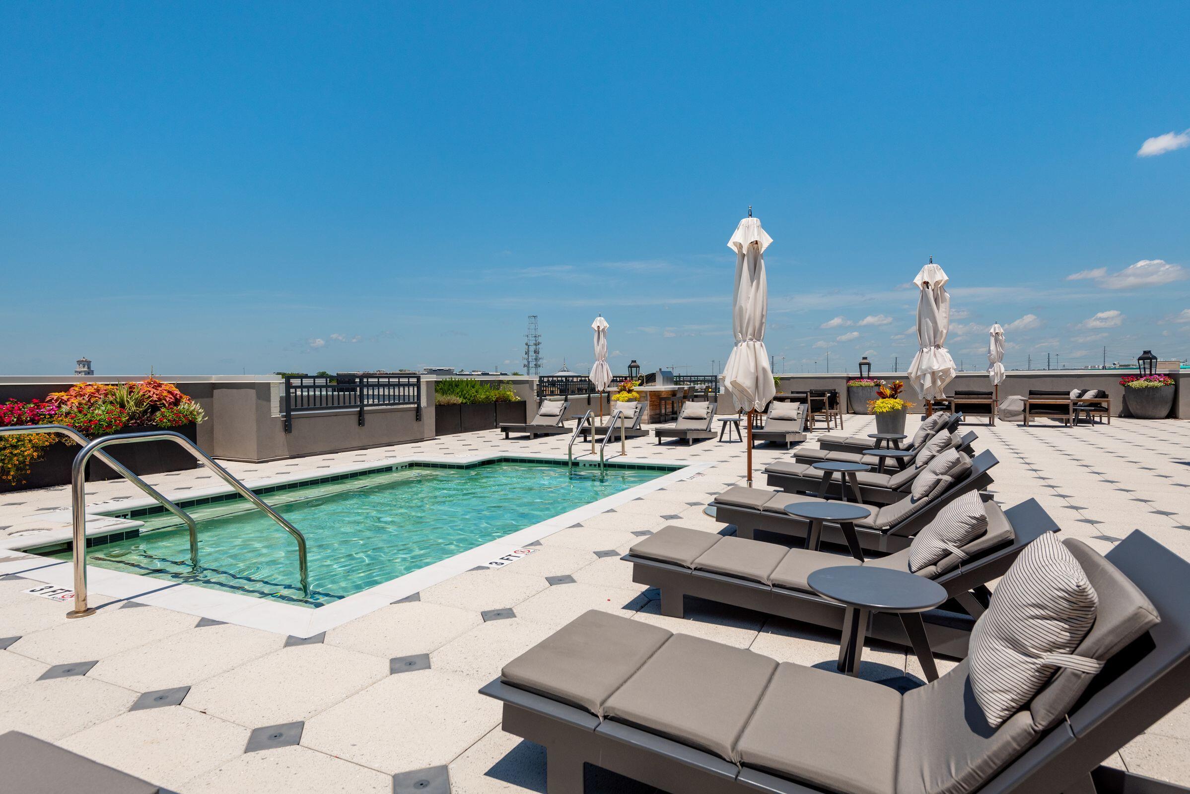 5 Gadsdenboro Street # 515