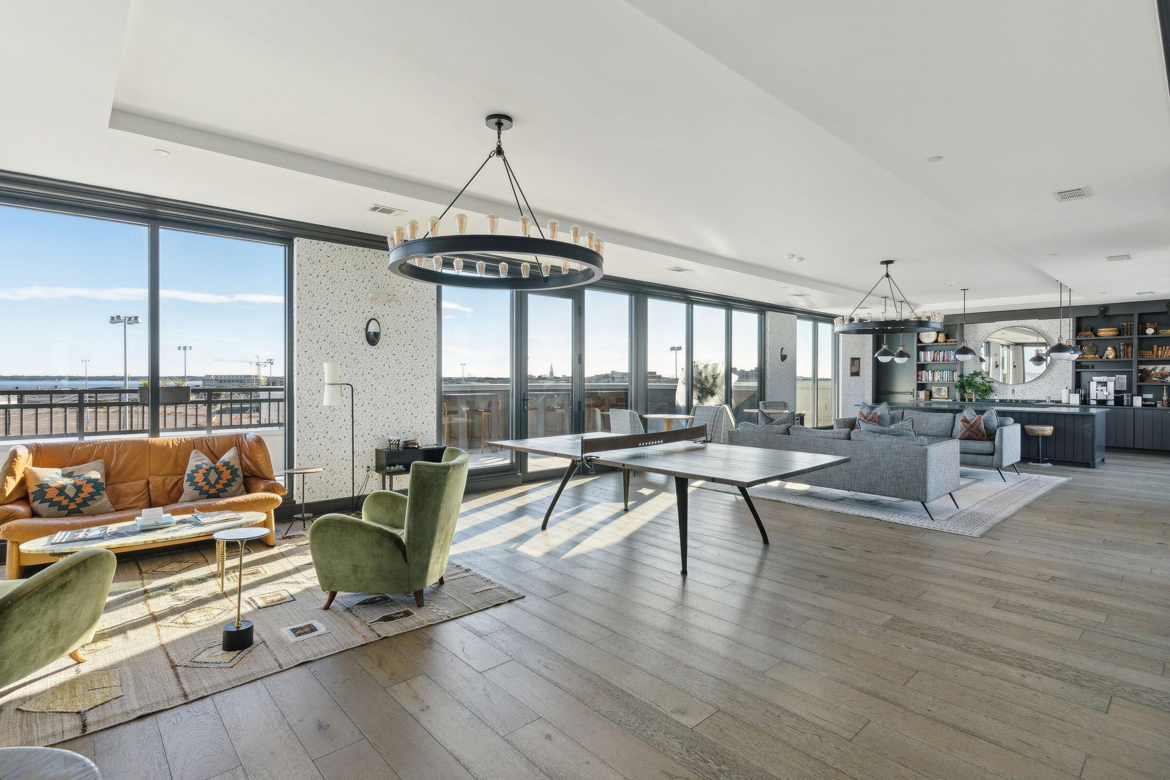 5 Gadsdenboro Street # 515