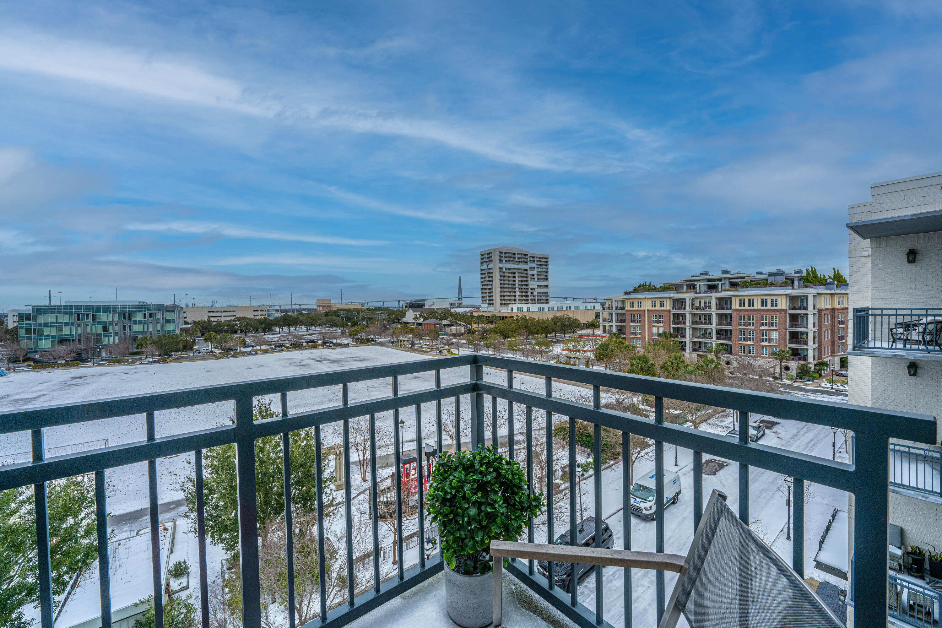 5 Gadsdenboro Street # 515