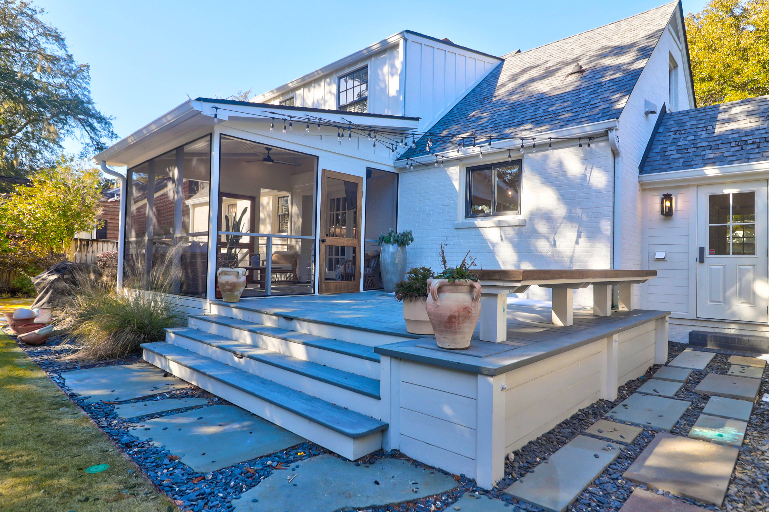 2157 Wappoo Drive
