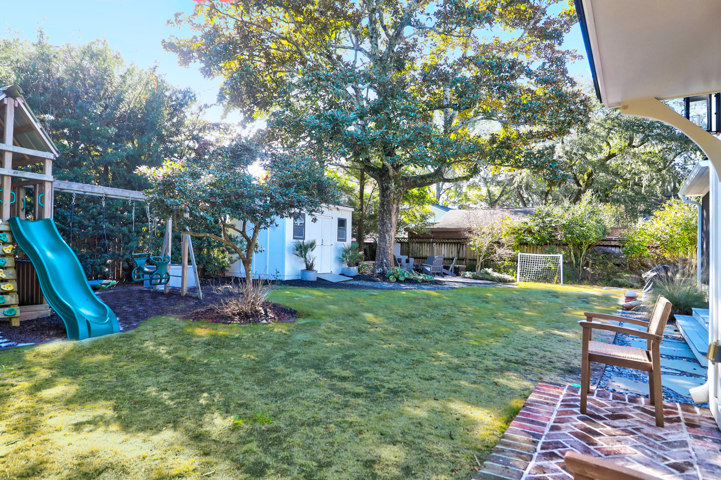 2157 Wappoo Drive