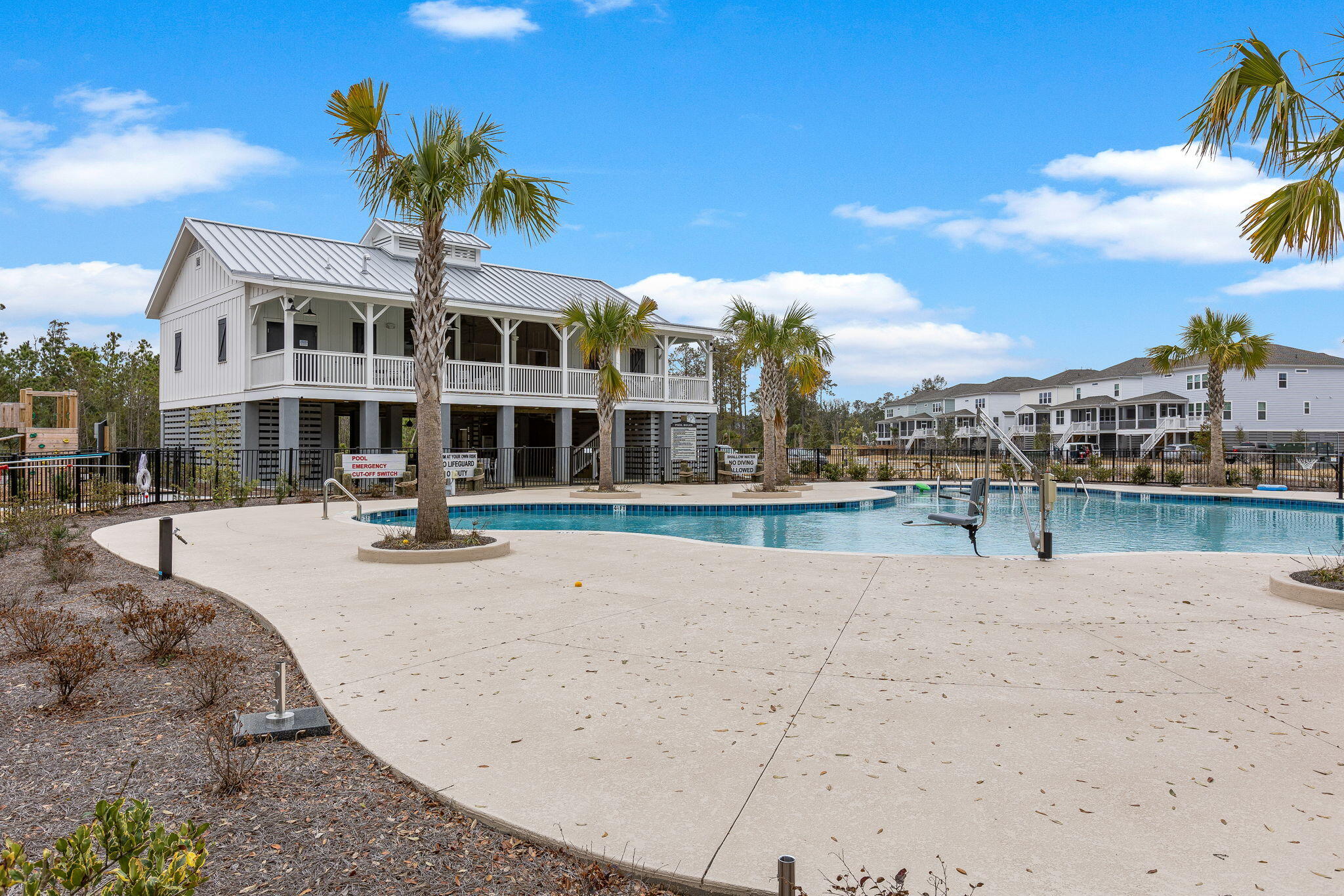 1669 Farmers Way