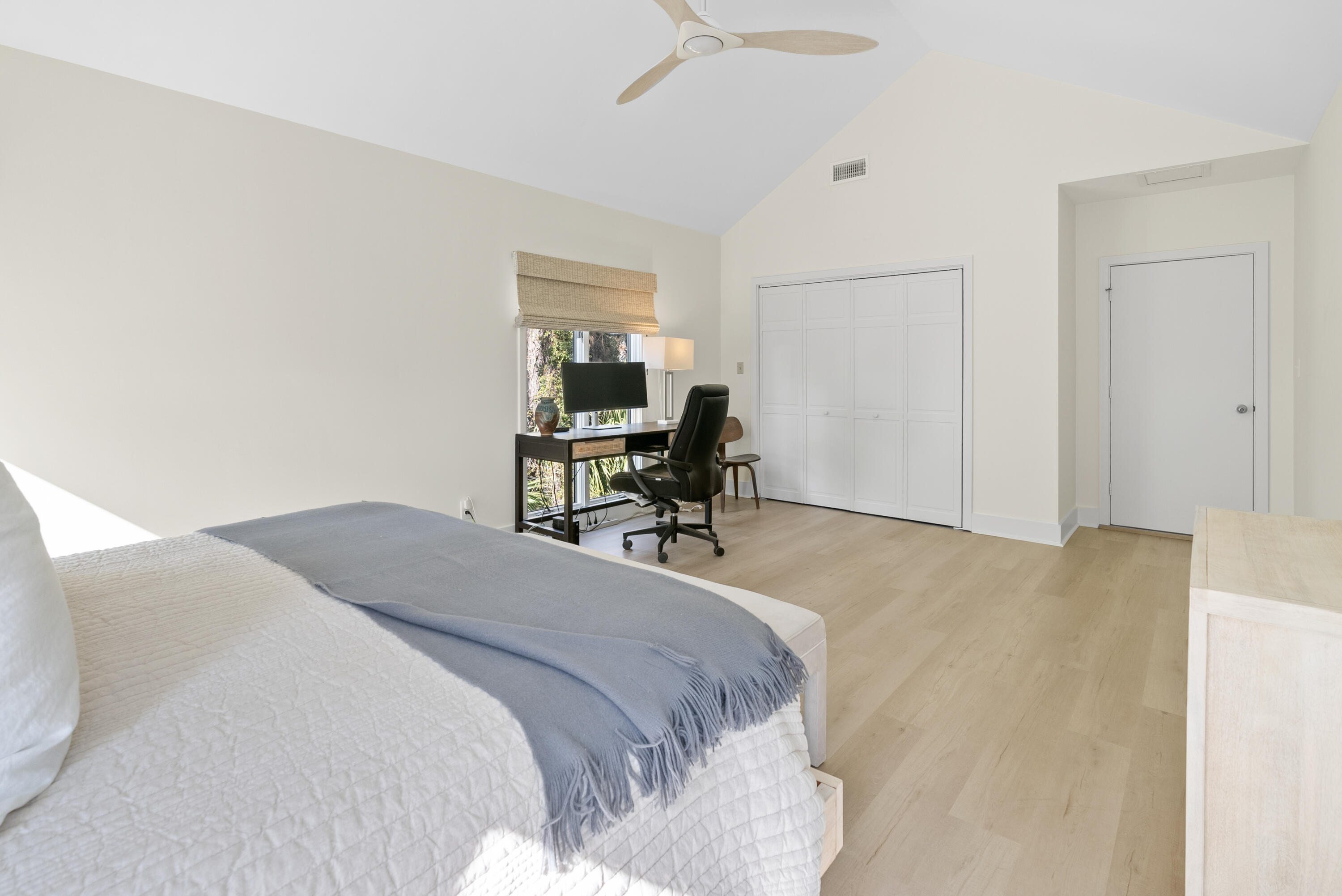 2276 Seascape Court