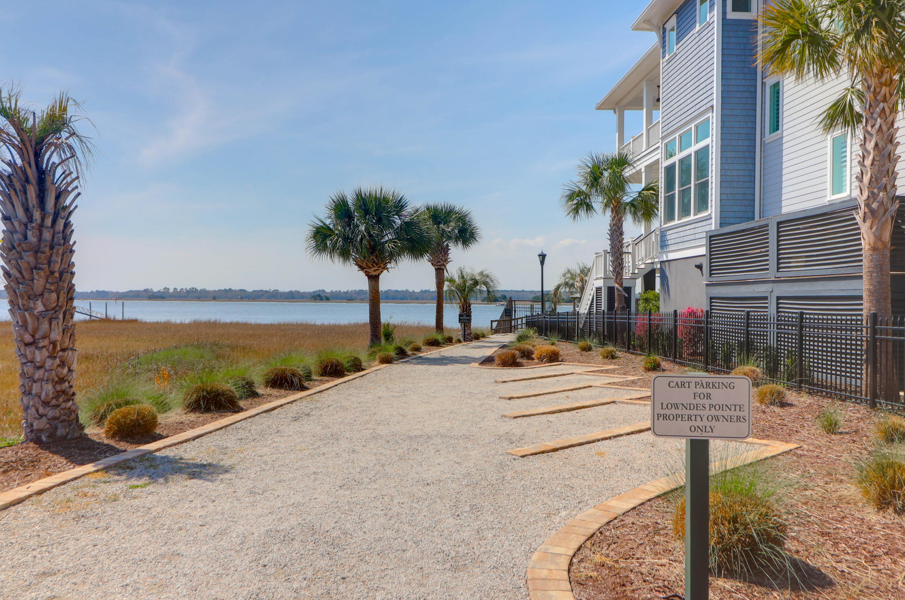 23 Lowndes Pointe Drive